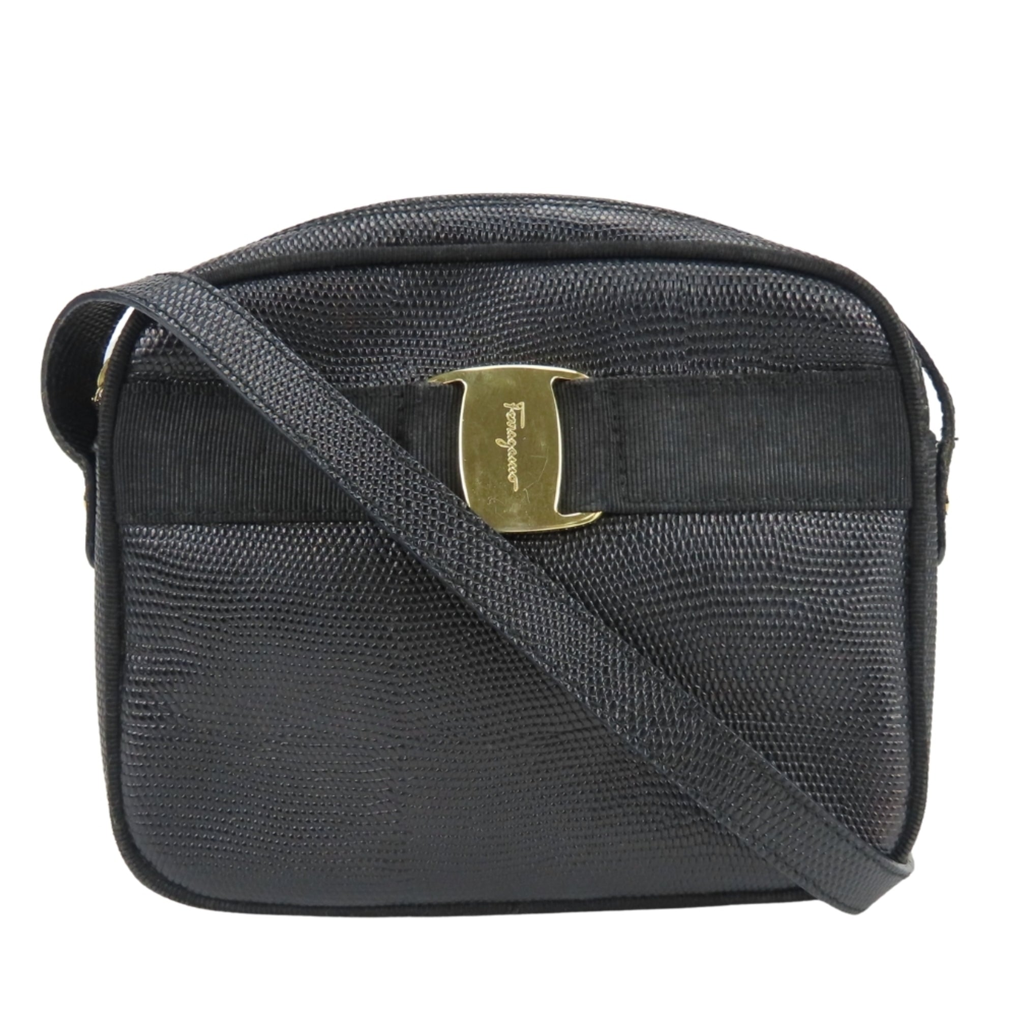 Salvatore Ferragamo Vara Black Leather Shoulder Bag (Pre-Owned)