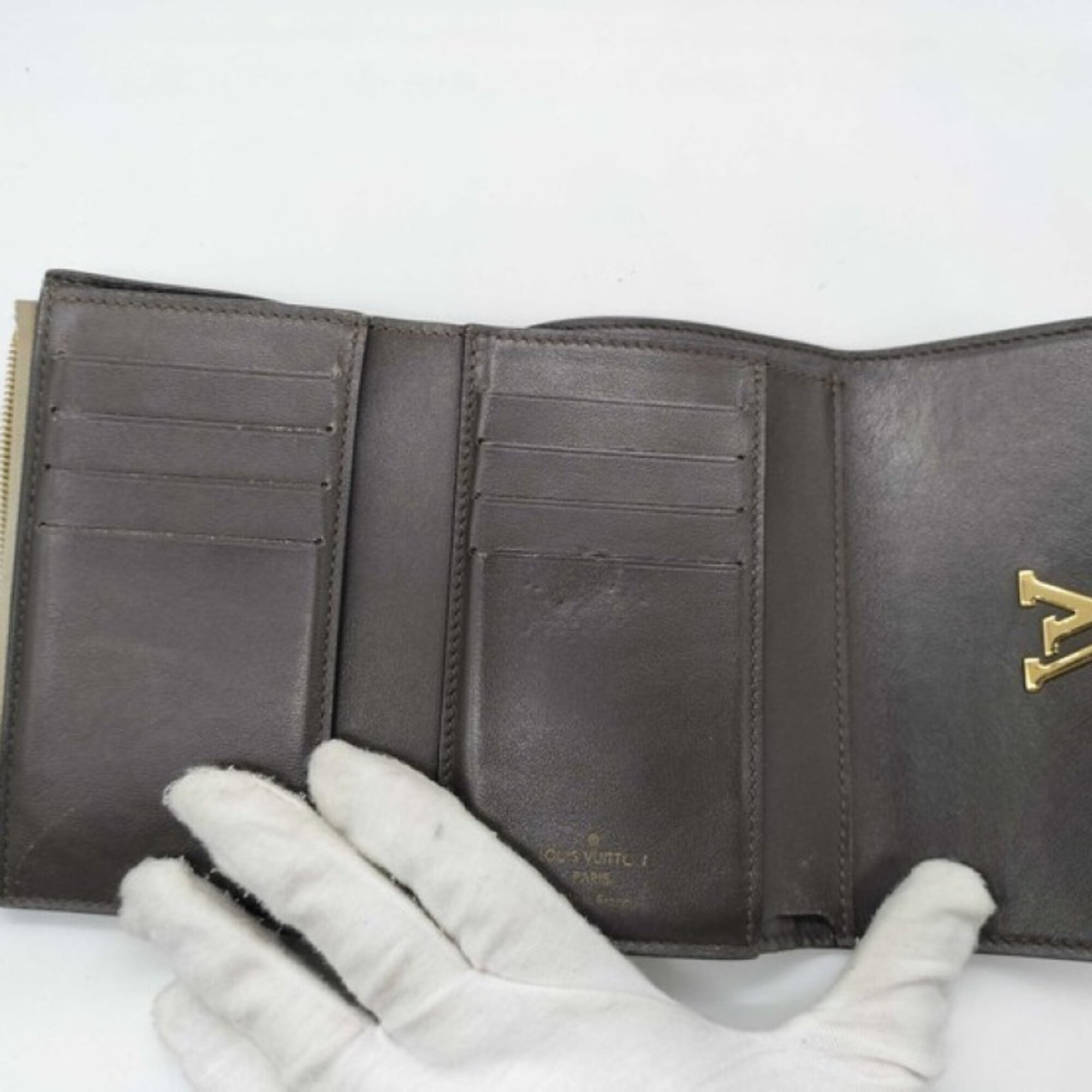Louis Vuitton Beige Galle Wallet (Tri-Fold) (Pre-Owned)