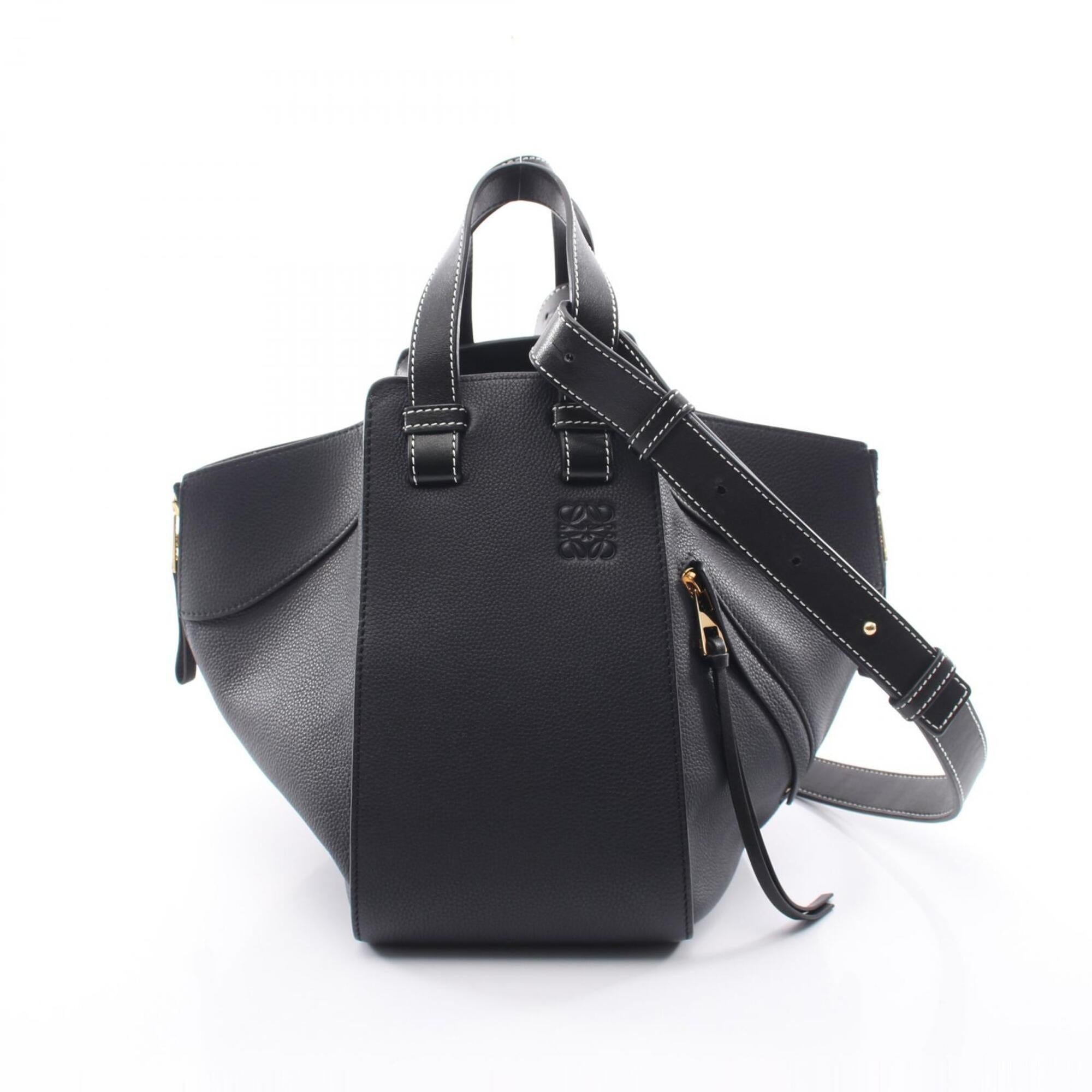 Loewe Black Navy Leather Handbag (Pre-Owned)