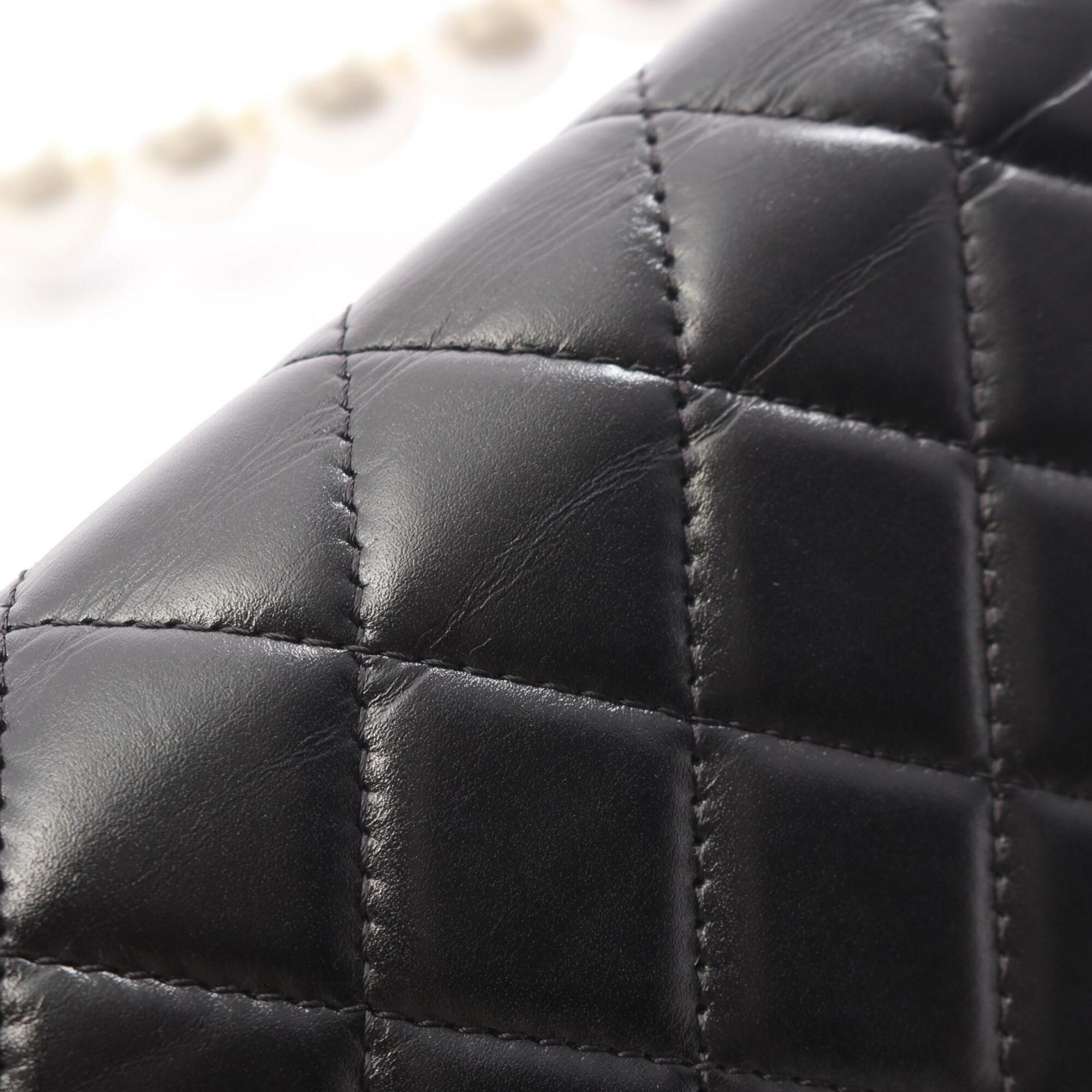 Chanel Black Leather Handbag Shoulder Bag (Pre-Owned)