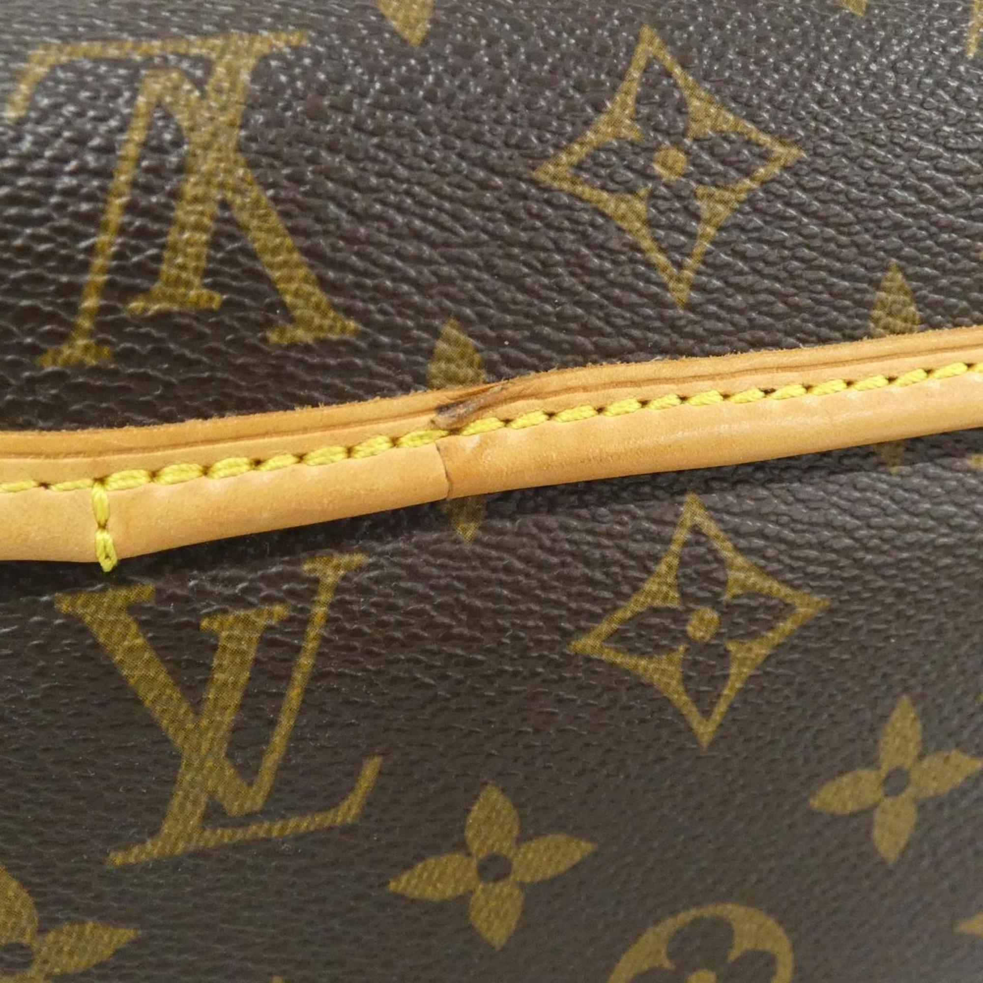 Louis Vuitton Marron Coated Canvas Shoulder Bag (Pre-Owned)
