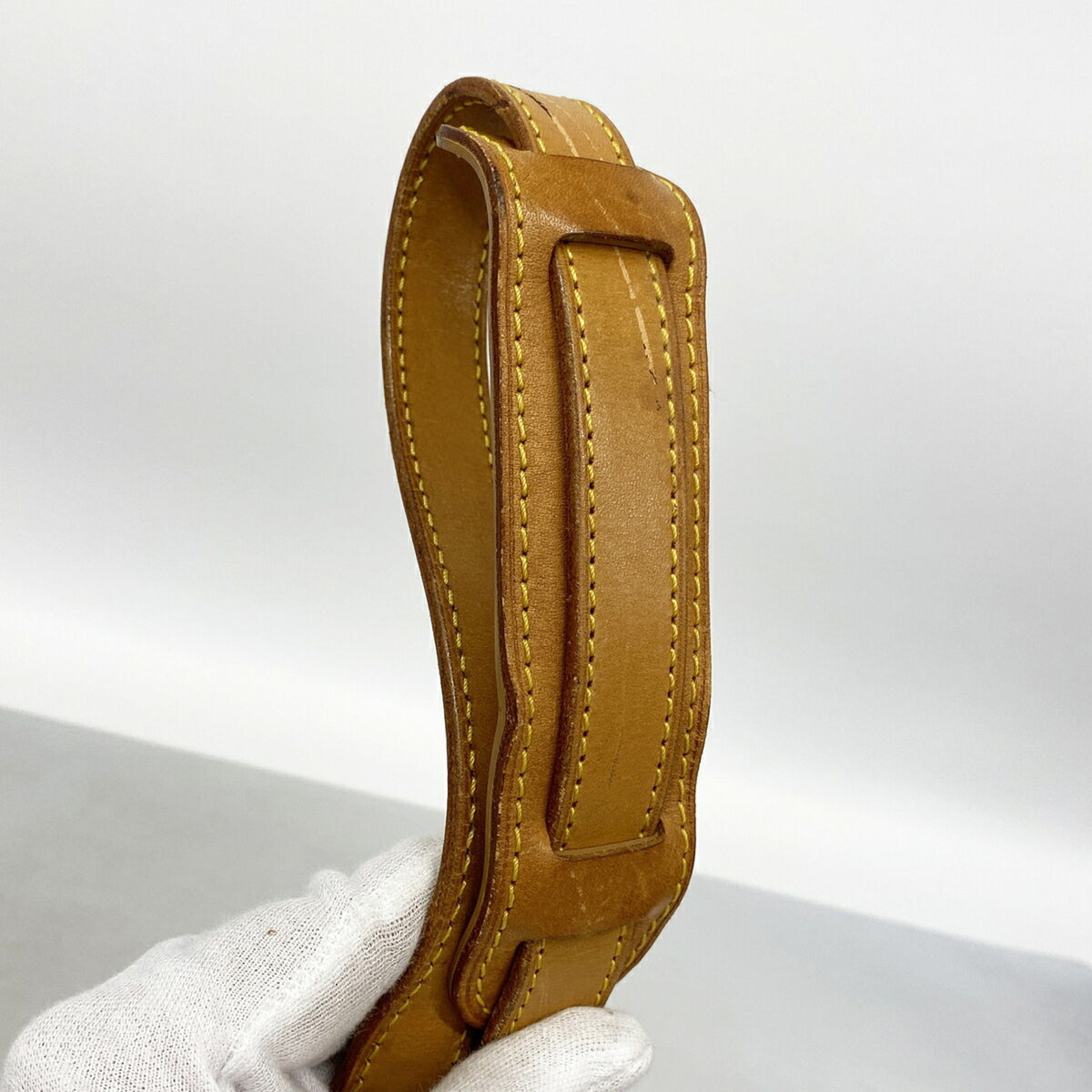 Louis Vuitton Brown Shoulder Bag (Pre-Owned)
