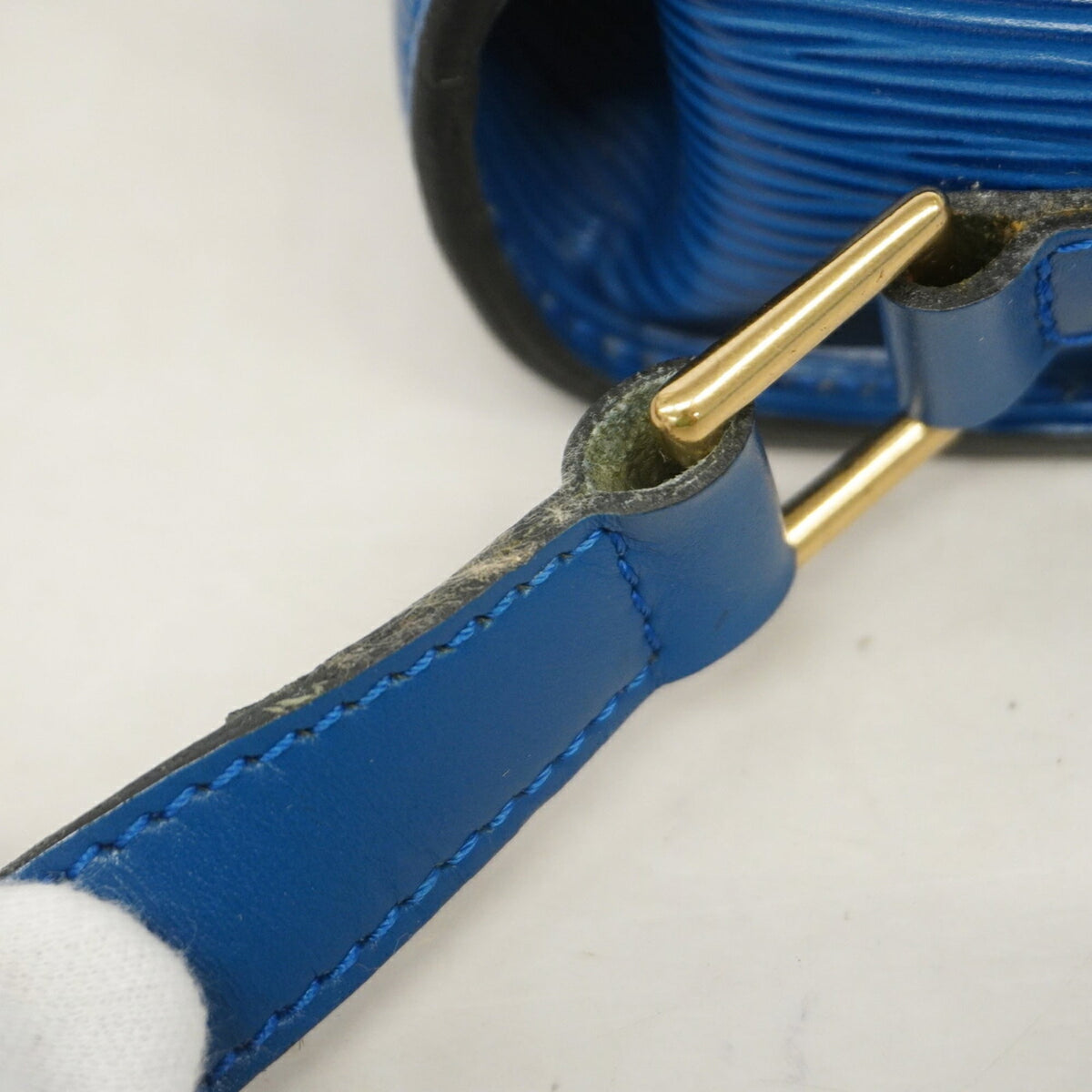 Louis Vuitton Toledo Blue Shoulder Bag (Pre-Owned)