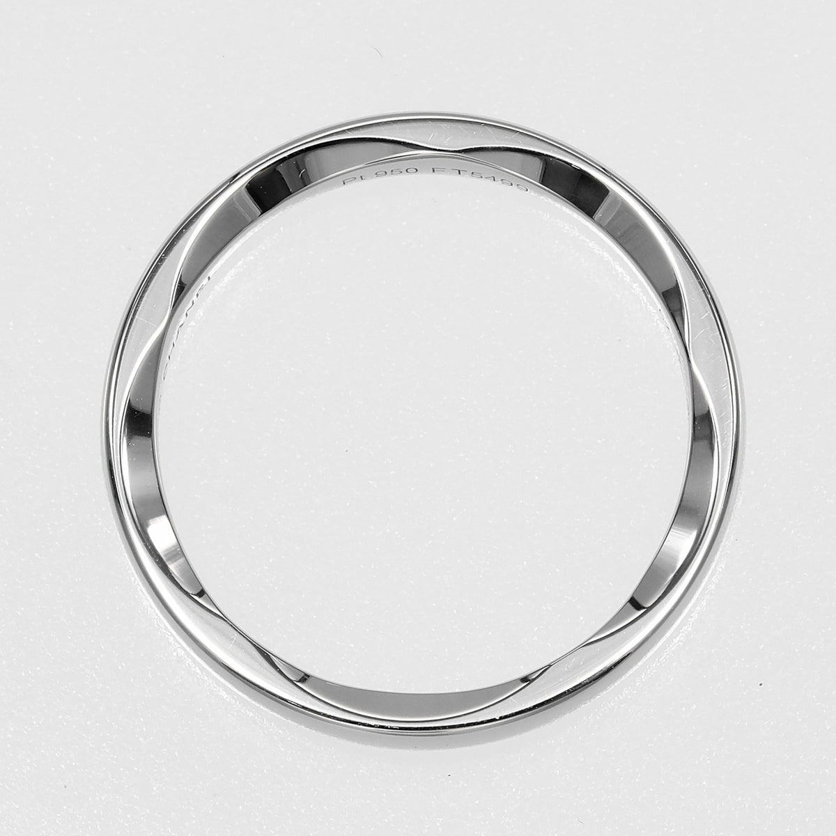Chanel Silver Platinum 950 Band Ring (Pre-Owned)