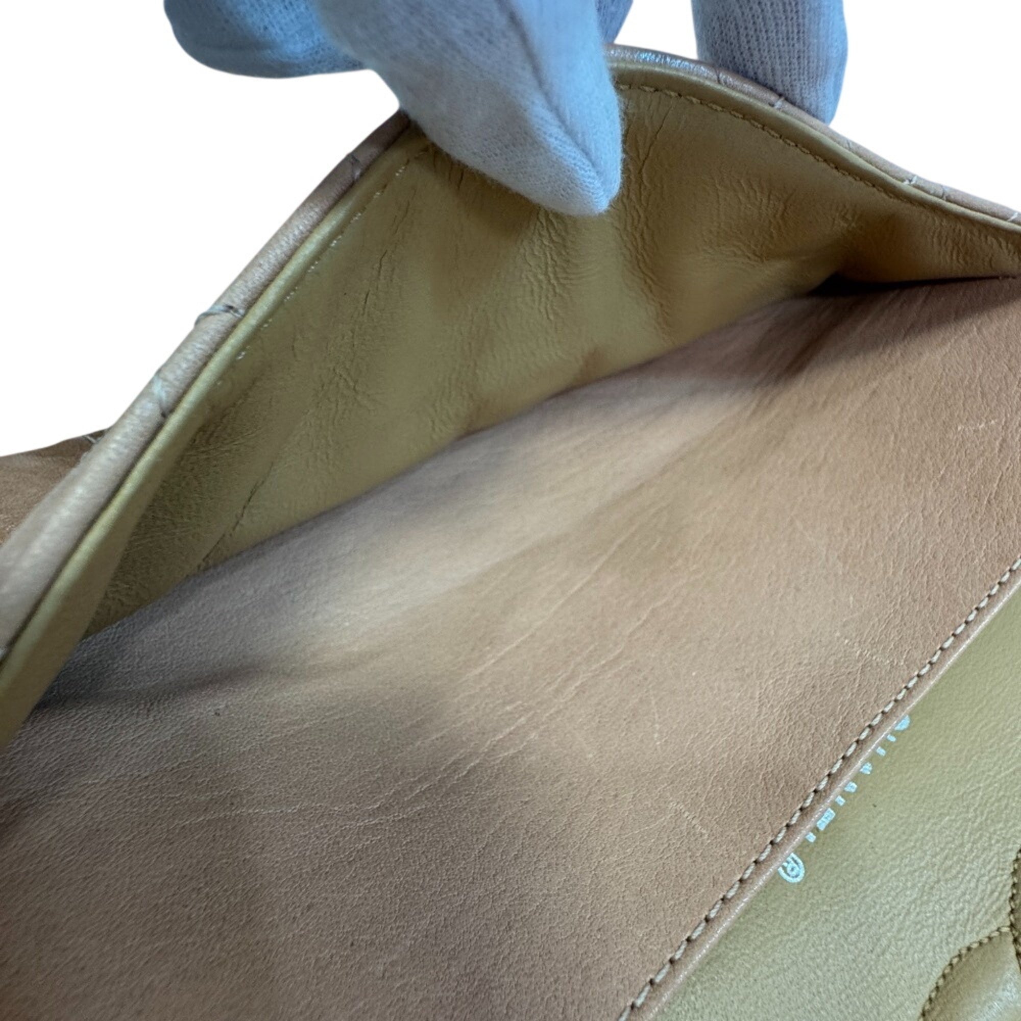 Chanel Matelasse Beige Leather Shoulder Bag (Pre-Owned)