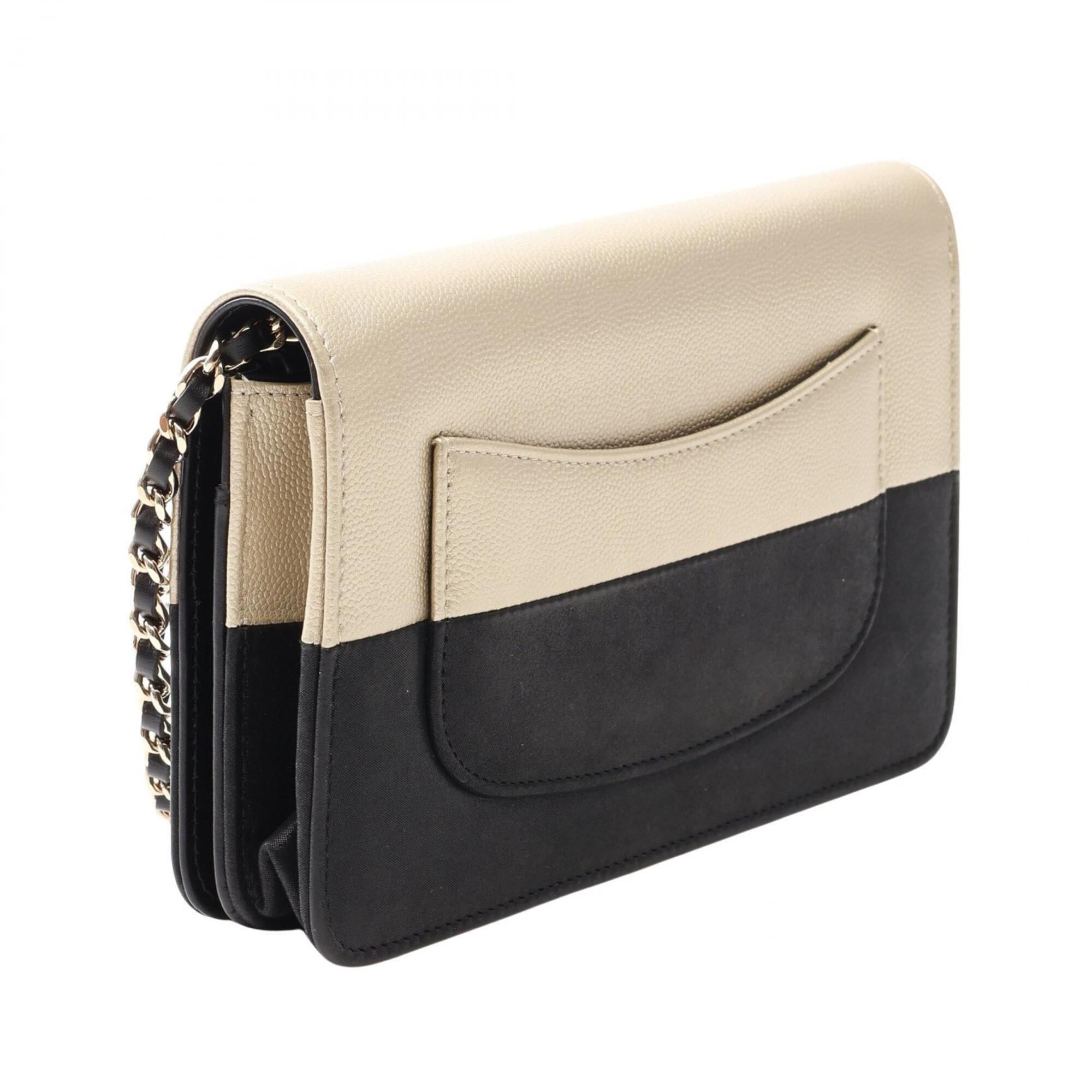 Chanel Black Leather Grained Calfskin Handbag Shoulder Bag (Pre-Owned)