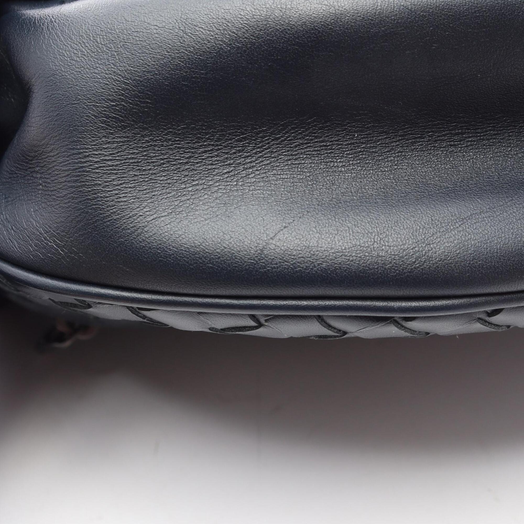 Bottega Veneta Navy Leather Fanny Pack Handbag (Pre-Owned)