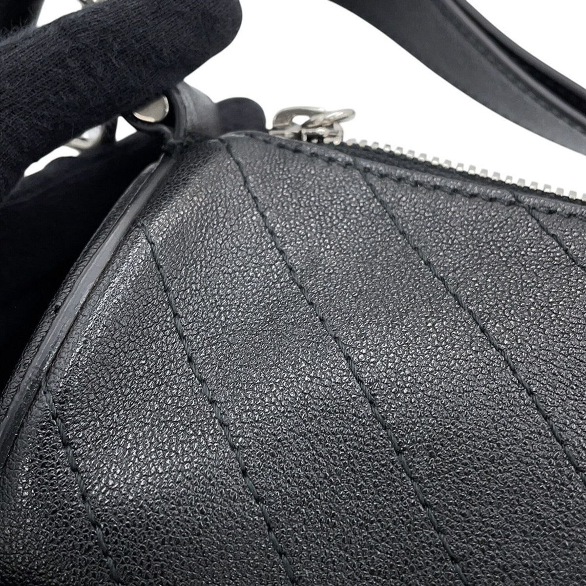 Gucci Black Leather Shoulder Bag (Pre-Owned)