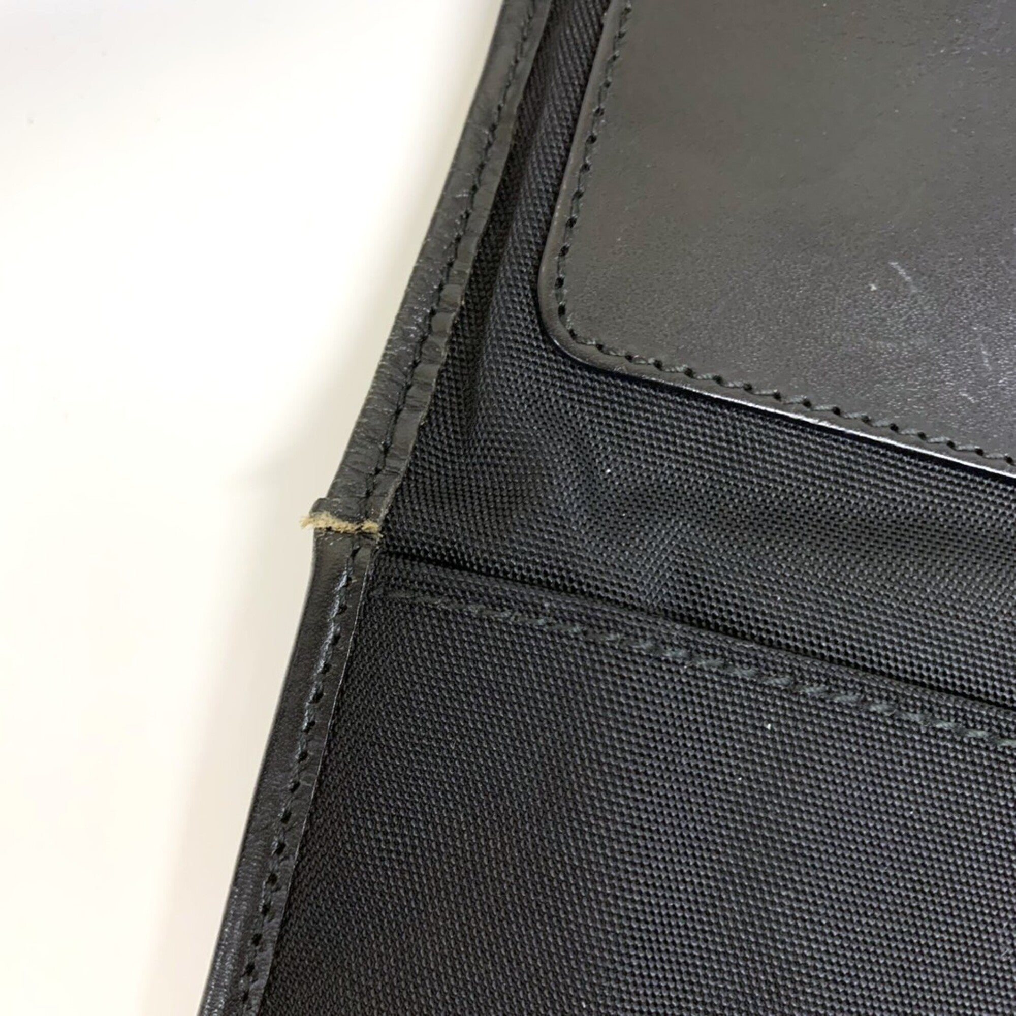 Gucci Black Nylon Leather Shoulder Bag (Pre-Owned)
