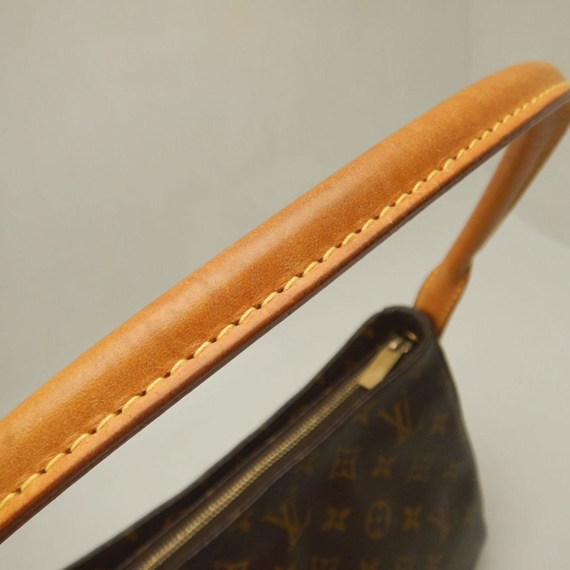 Louis Vuitton Brown Monogram Monogram Shoulder Bag (Pre-Owned)