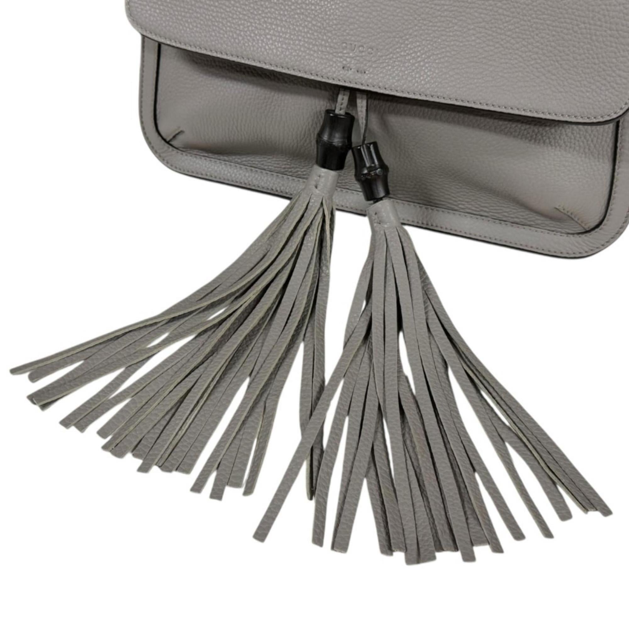 Gucci Gray Leather Shoulder Bag (Pre-Owned)