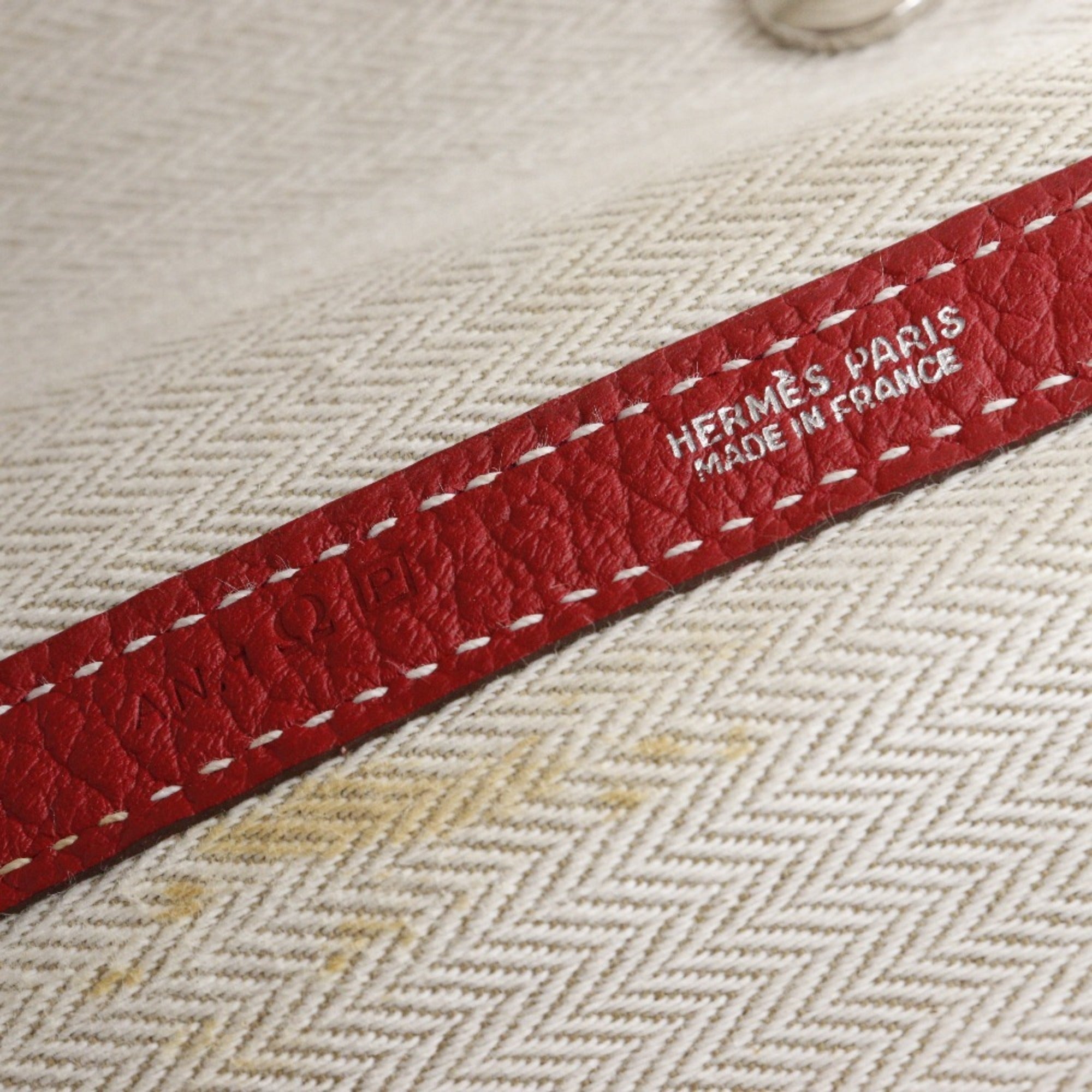 Hermes Red Color Negonda Leather Tote Bag (Pre-Owned)