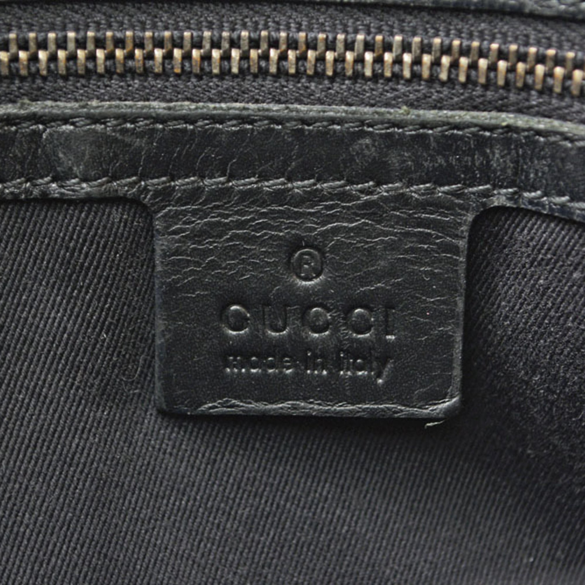 Gucci Black Gg Canvas Shoulder Bag (Pre-Owned)