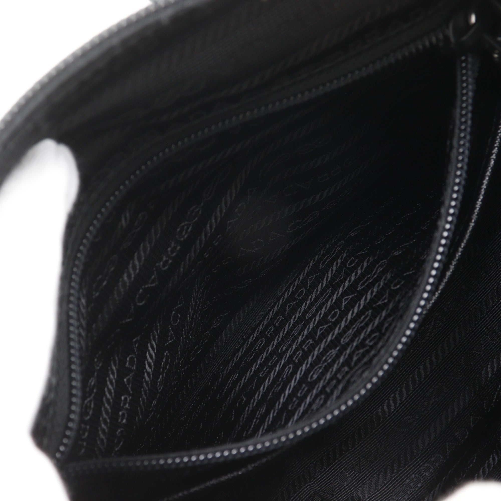 Prada Black Nero Nylon Messenger Bag Shoulder Bag (Pre-Owned)