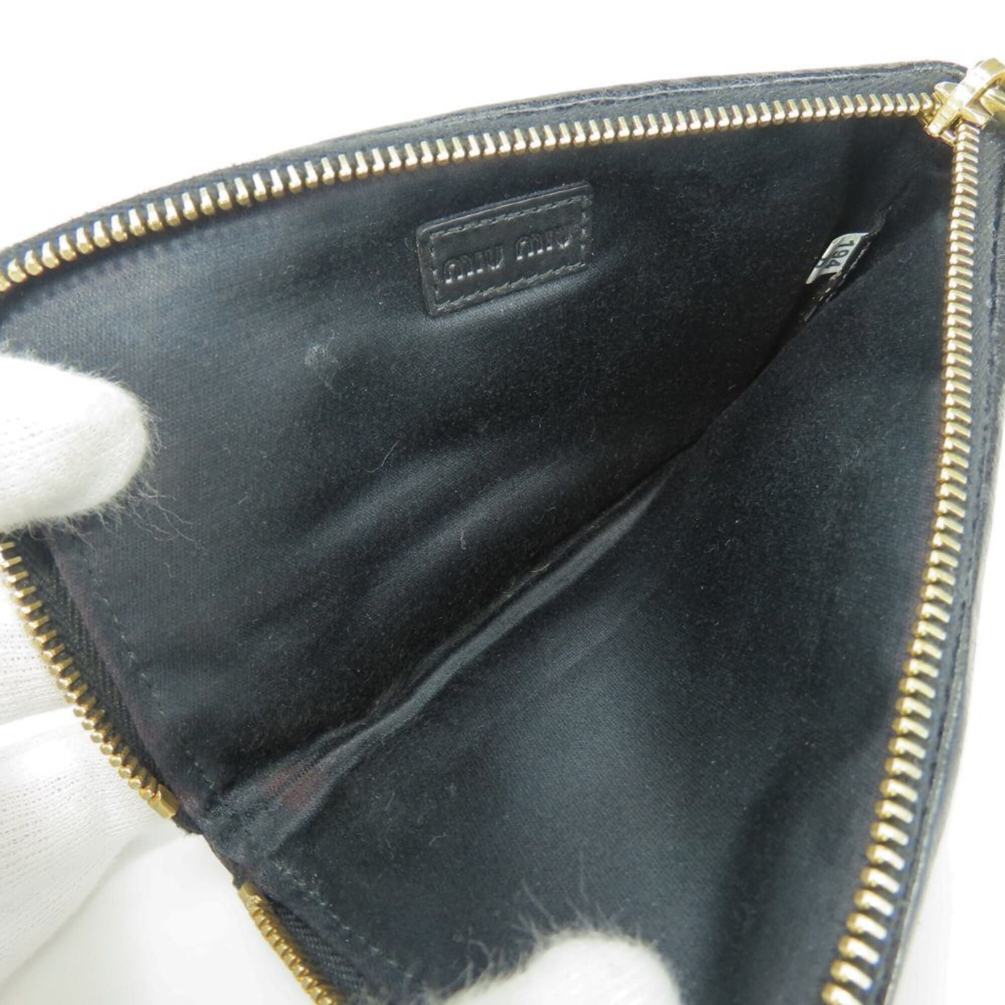 Miu Miu Black Leather Coin Purse/Coin Case (Pre-Owned)