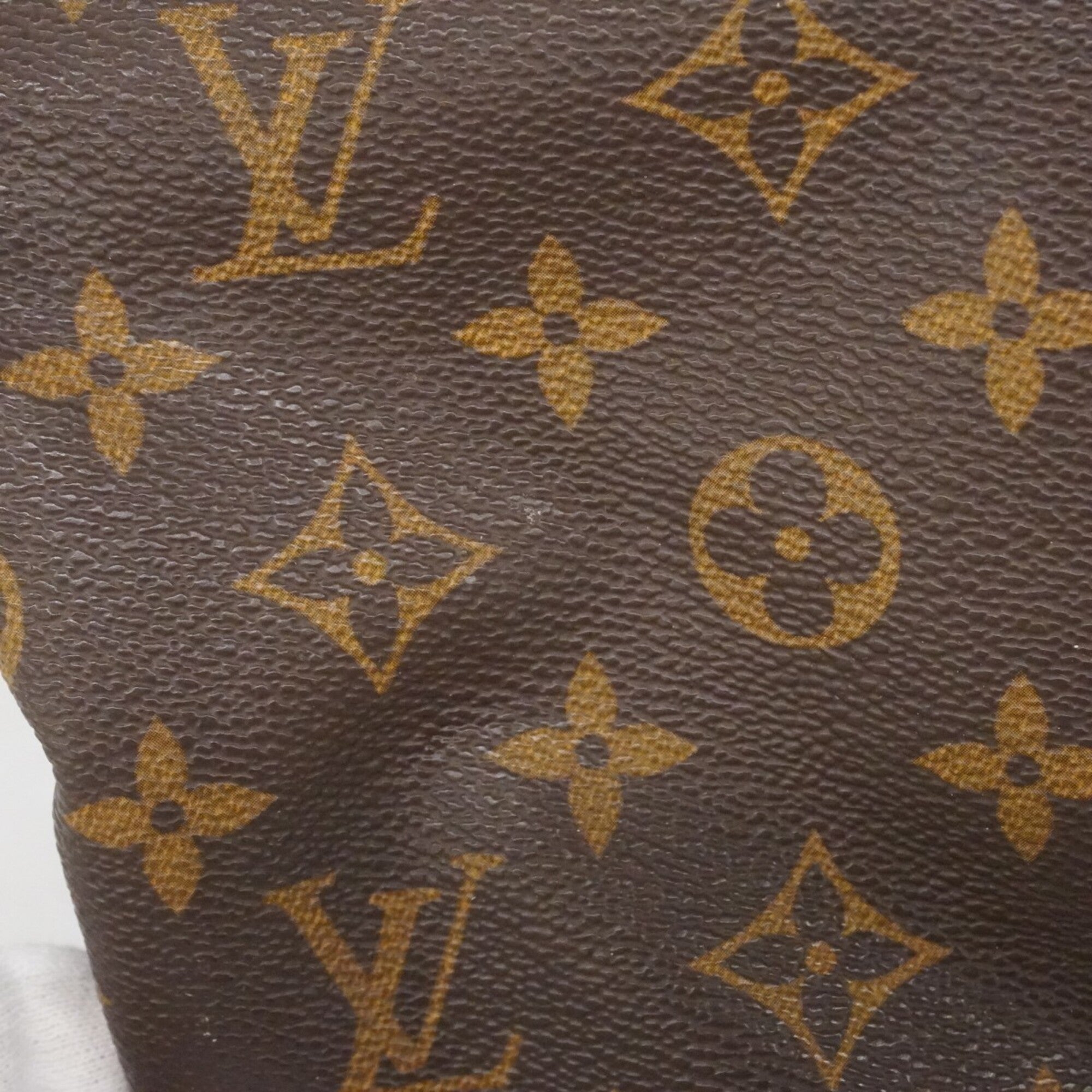 Louis Vuitton Brown Handbag (Pre-Owned)
