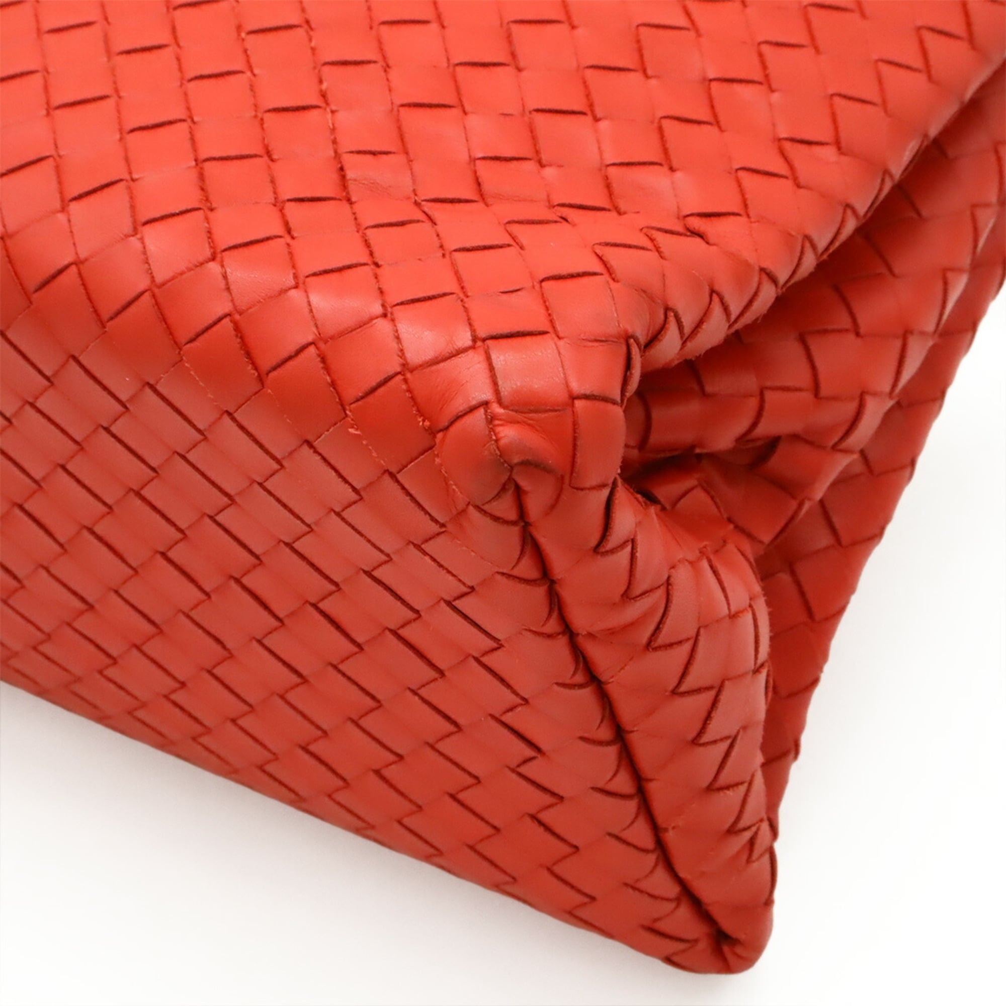 Bottega Veneta Intrecciato Red Color Leather Handbag (Pre-Owned)