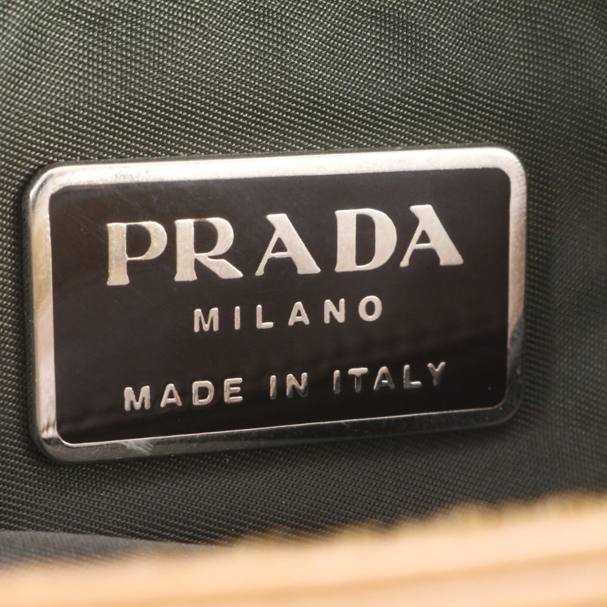 Prada Brown Leather Messenger Bag Shoulder Bag (Pre-Owned)
