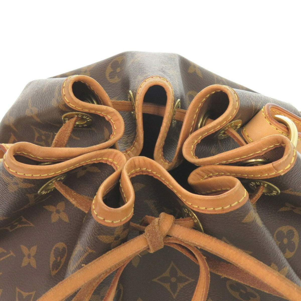 Louis Vuitton Brown Monogram Monogram Shoulder Bag (Pre-Owned)