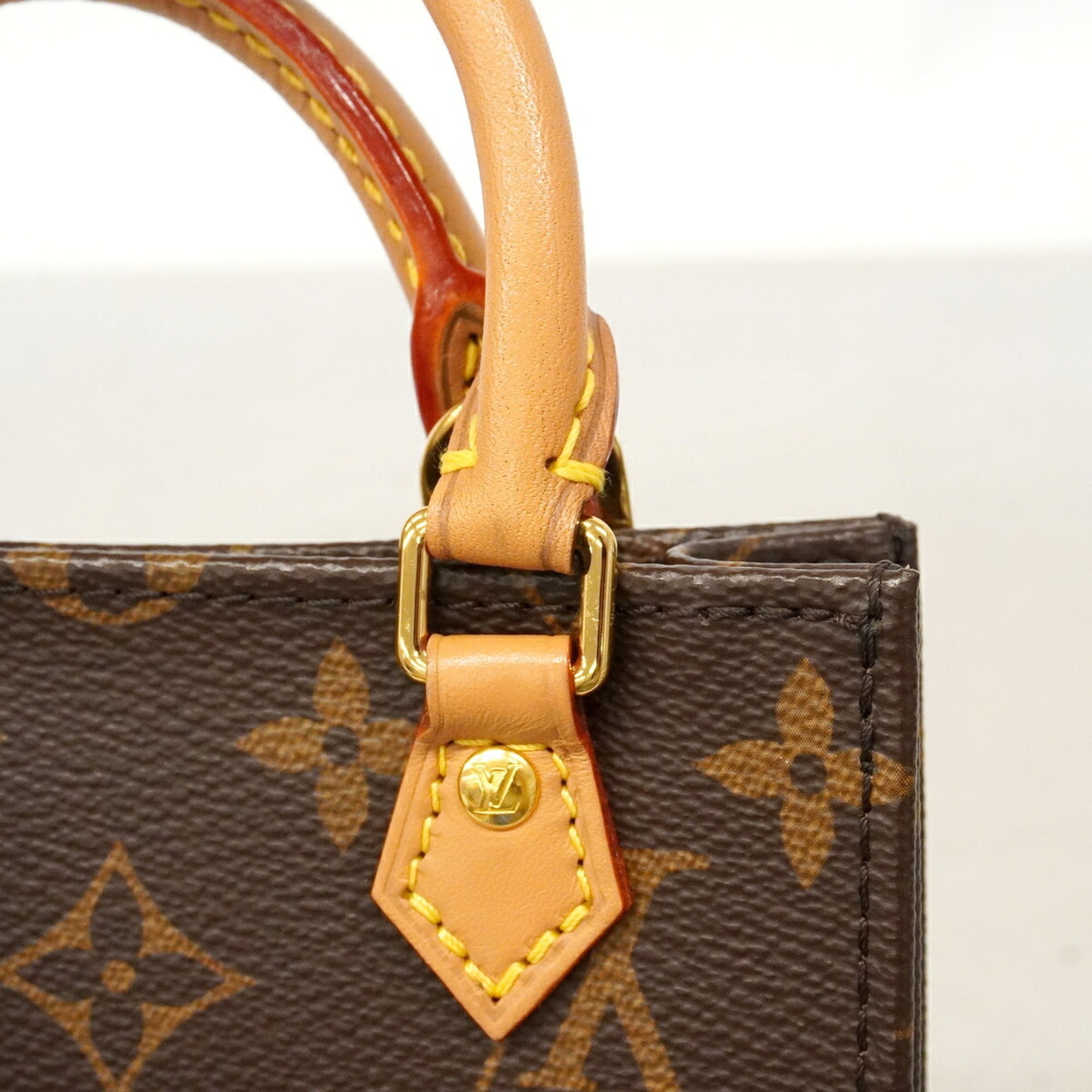 Louis Vuitton Brown Handbag (Pre-Owned)