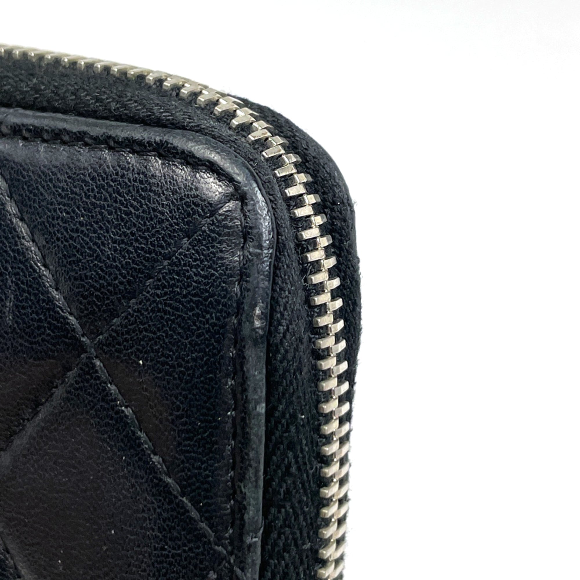 Chanel Black Leather Long Wallet (Bi-Fold) (Pre-Owned)