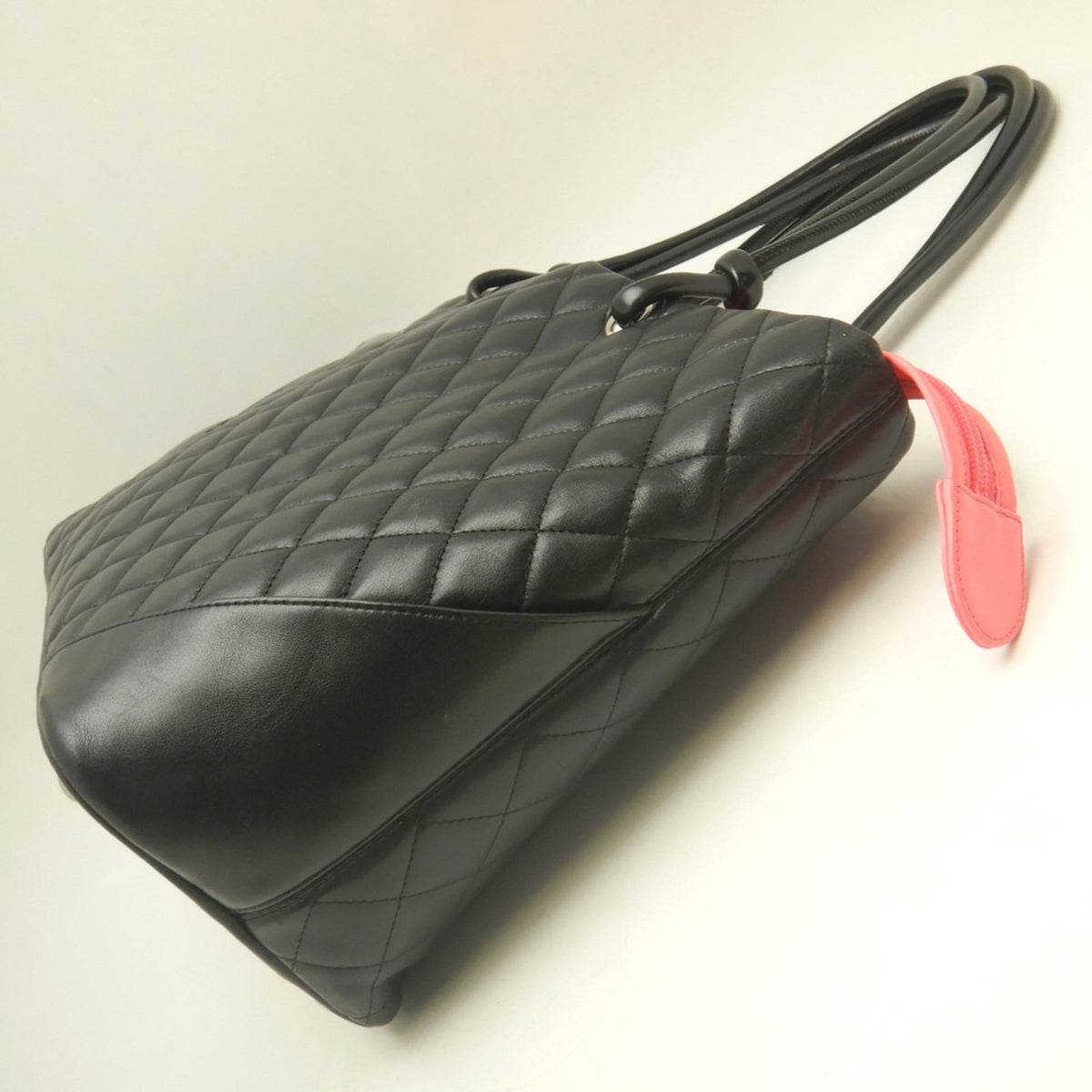Chanel Black Leather Tote Bag (Pre-Owned)