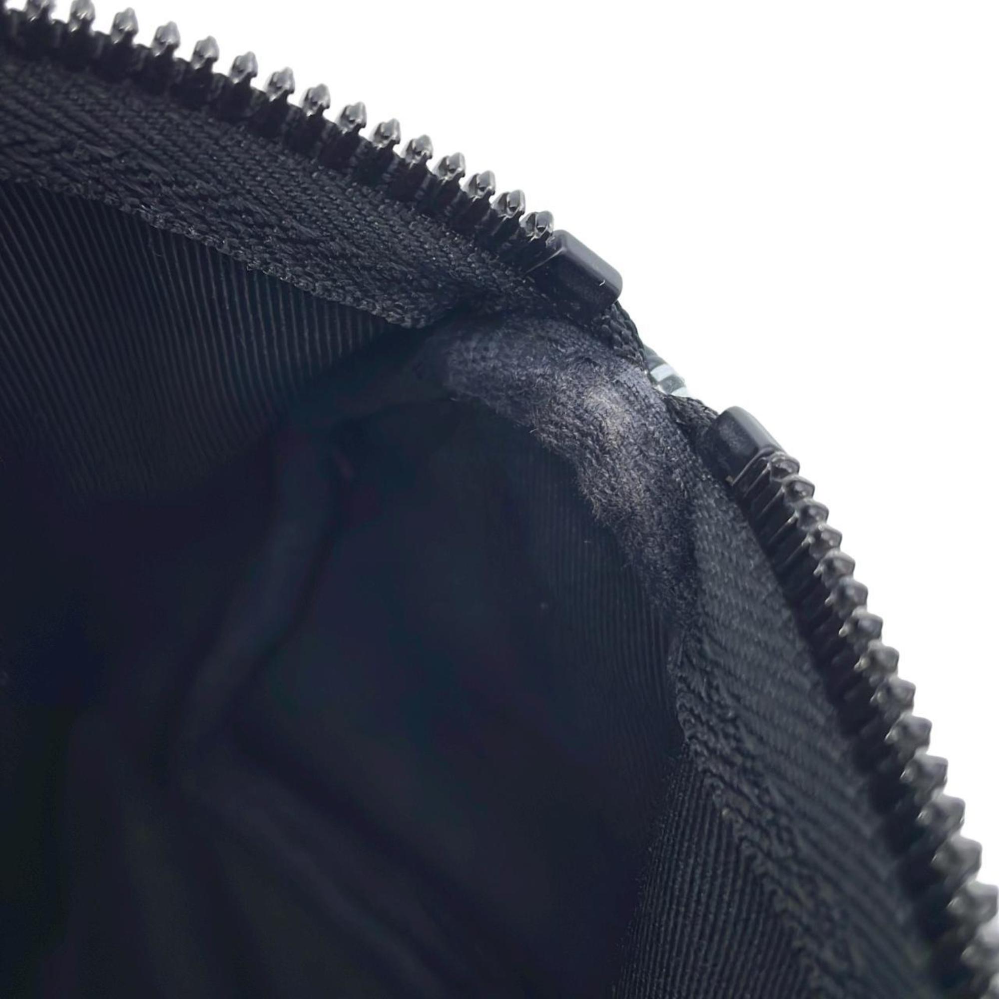 Louis Vuitton Black Leather Shoulder Bag (Pre-Owned)