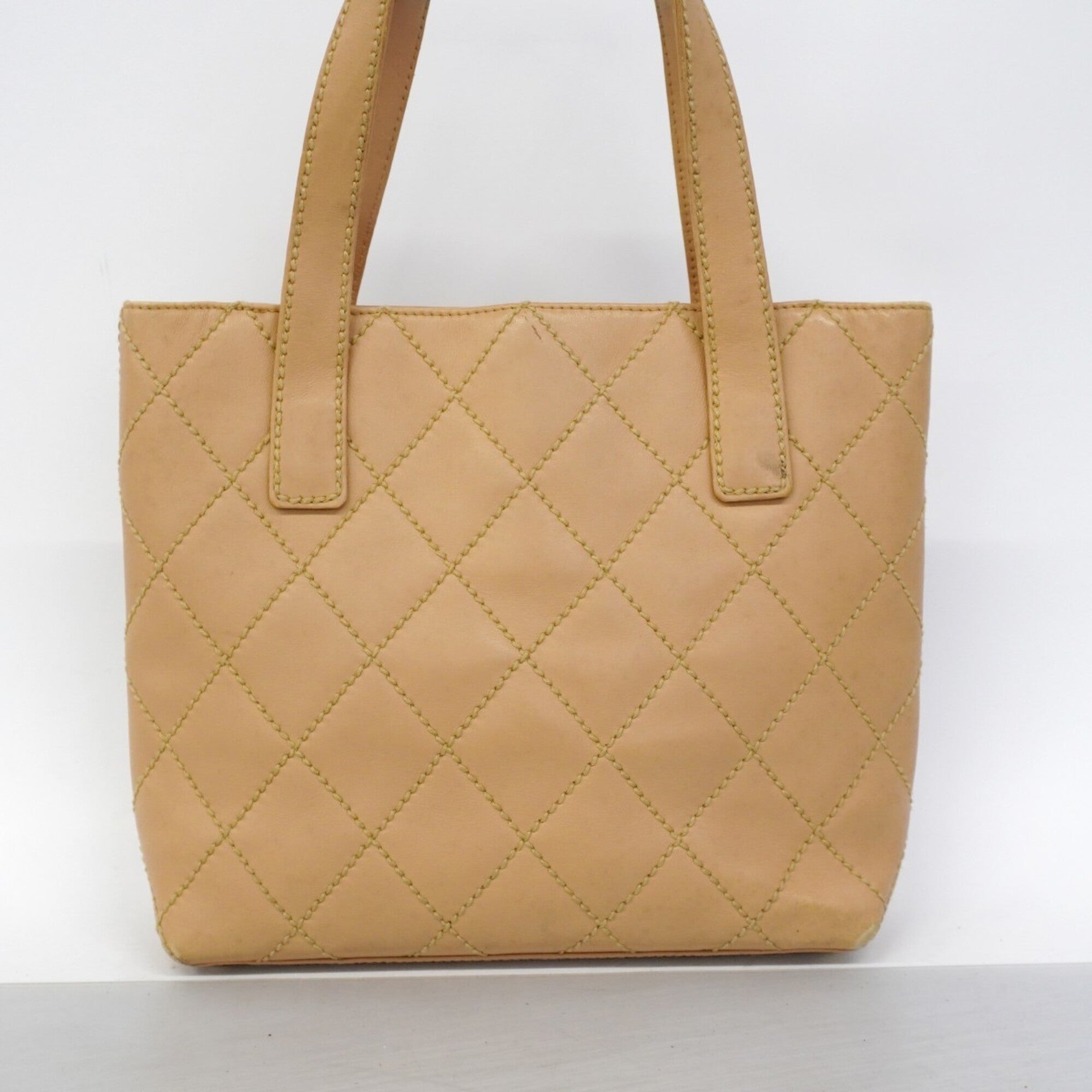 Chanel Beige Leather Tote Bag (Pre-Owned)