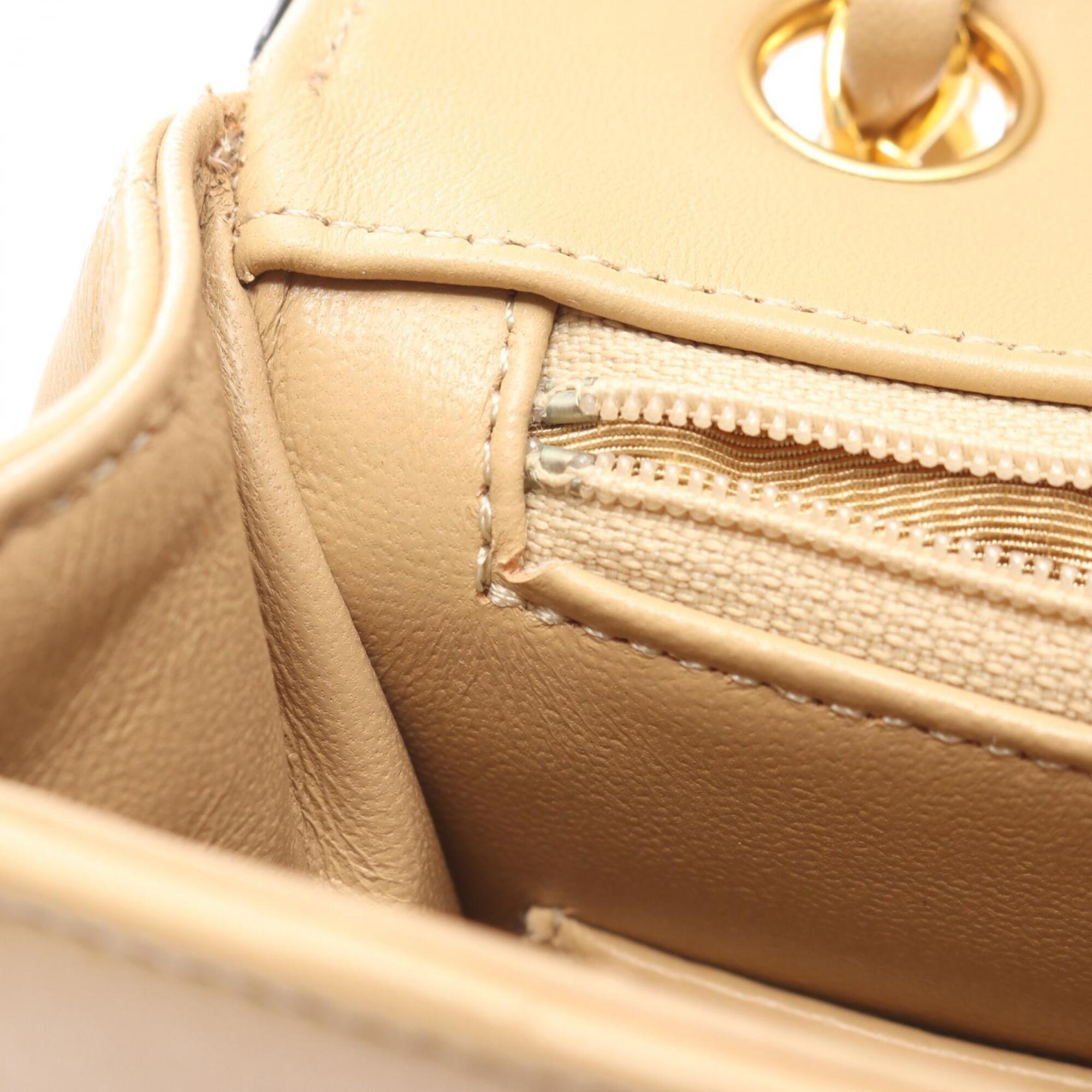 Chanel Matelasse Beige Leather Shoulder Bag (Pre-Owned)