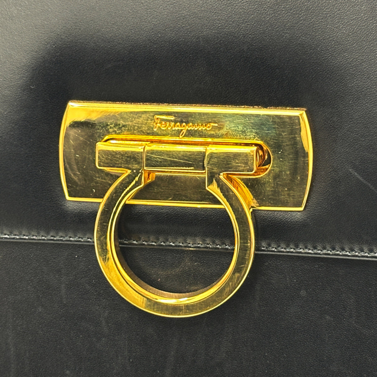 Salvatore Ferragamo Black Leather Handbag Shoulder Bag (Pre-Owned)
