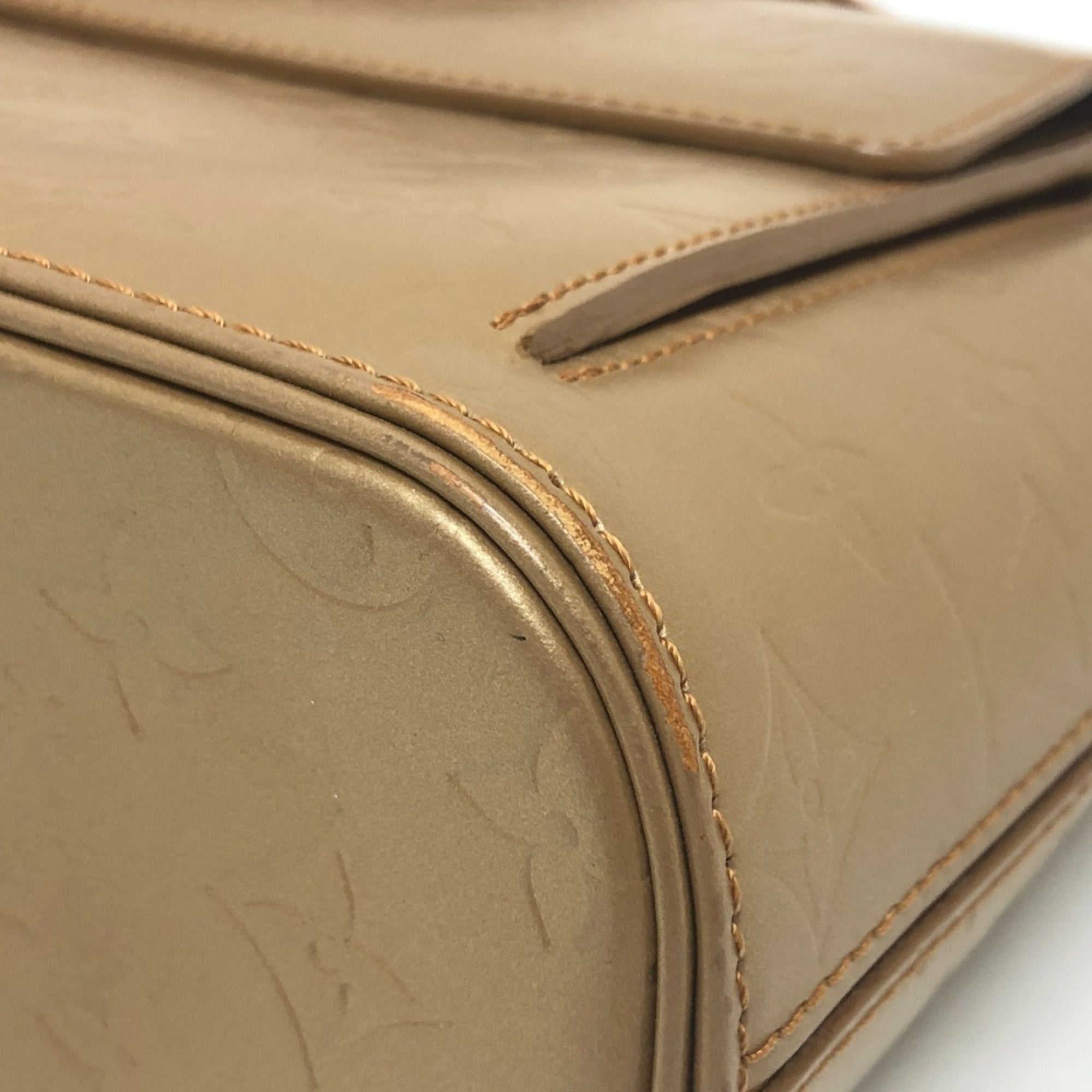 Louis Vuitton Beige Monogram Mat Shoulder Bag (Pre-Owned)