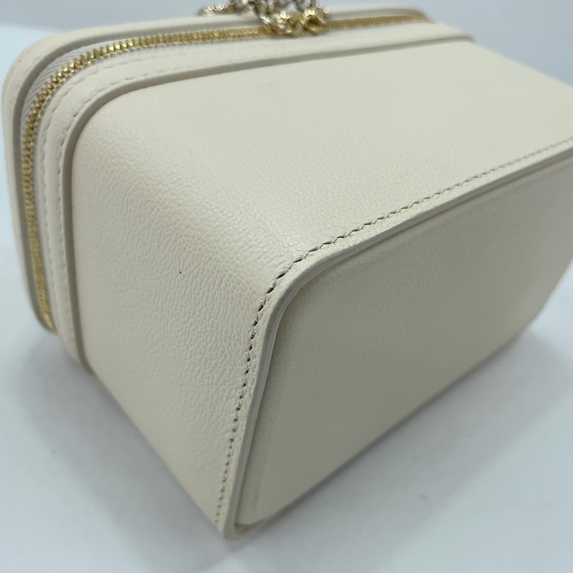 Bvlgari White Leather Handbag (Pre-Owned)