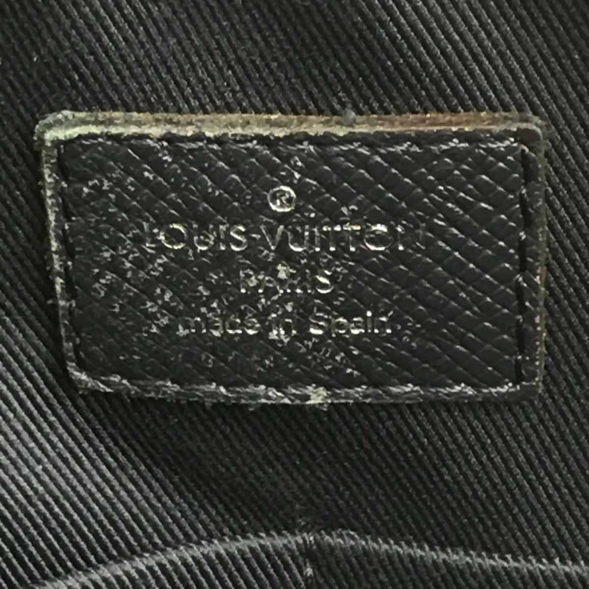 Louis Vuitton Navy Leather Shoulder Bag (Pre-Owned)