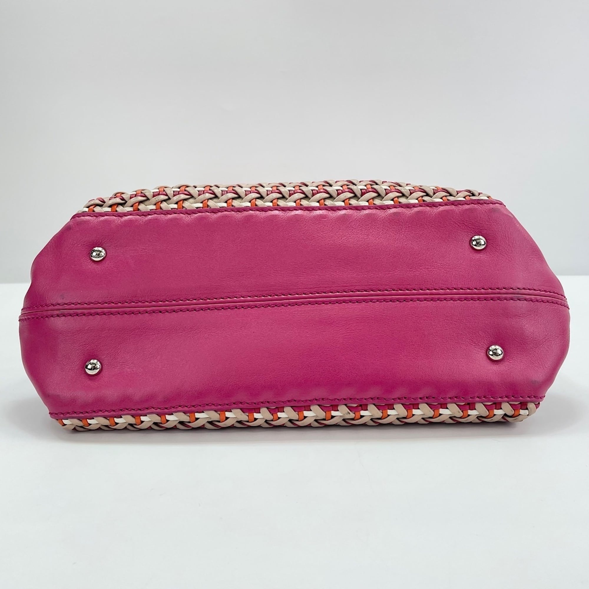 Salvatore Ferragamo Gancini Pink Shoulder Bag (Pre-Owned)