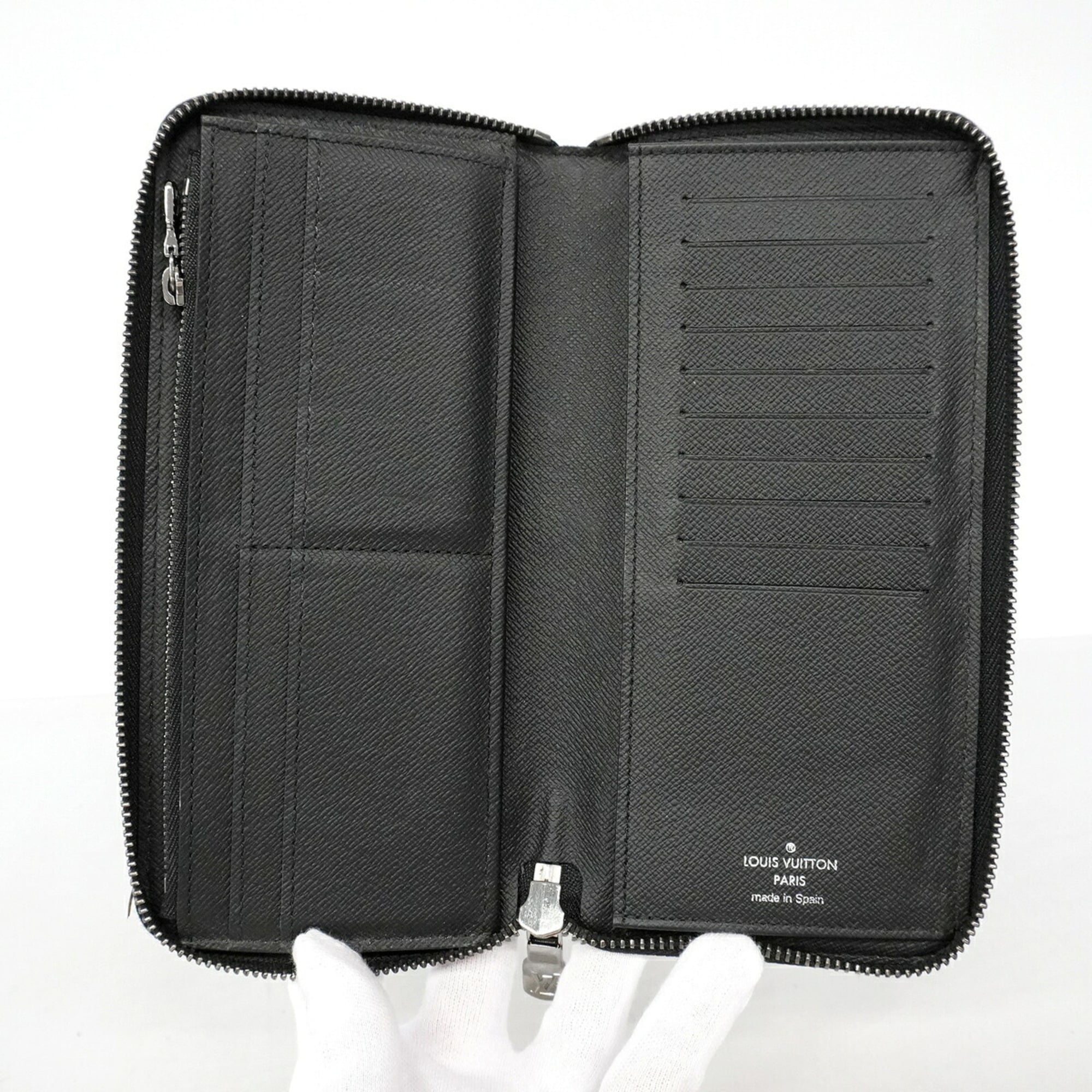 Louis Vuitton Black Long Wallet (Bi-Fold) (Pre-Owned)