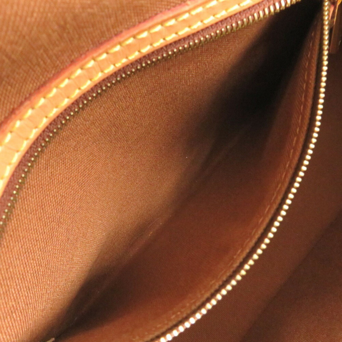 Louis Vuitton Brown Monogram Handbag (Pre-Owned)