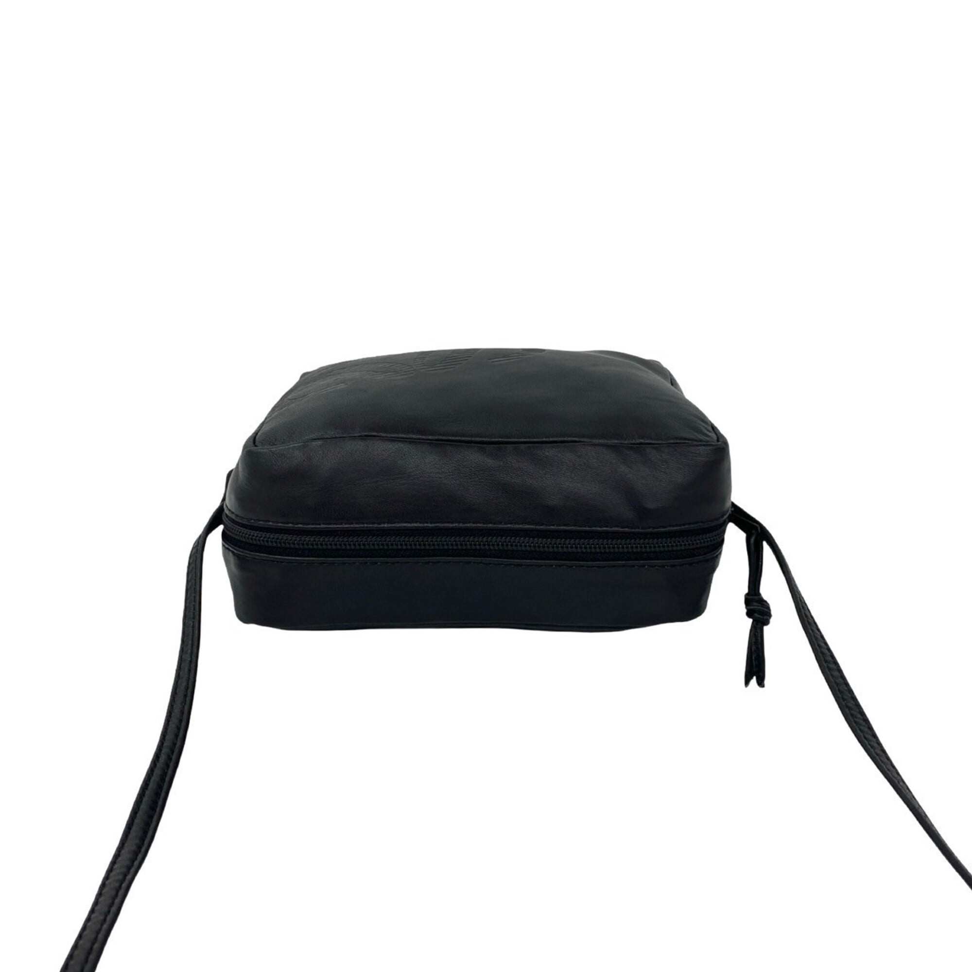 Loewe Black Leather Pochette Shoulder Bag (Pre-Owned)