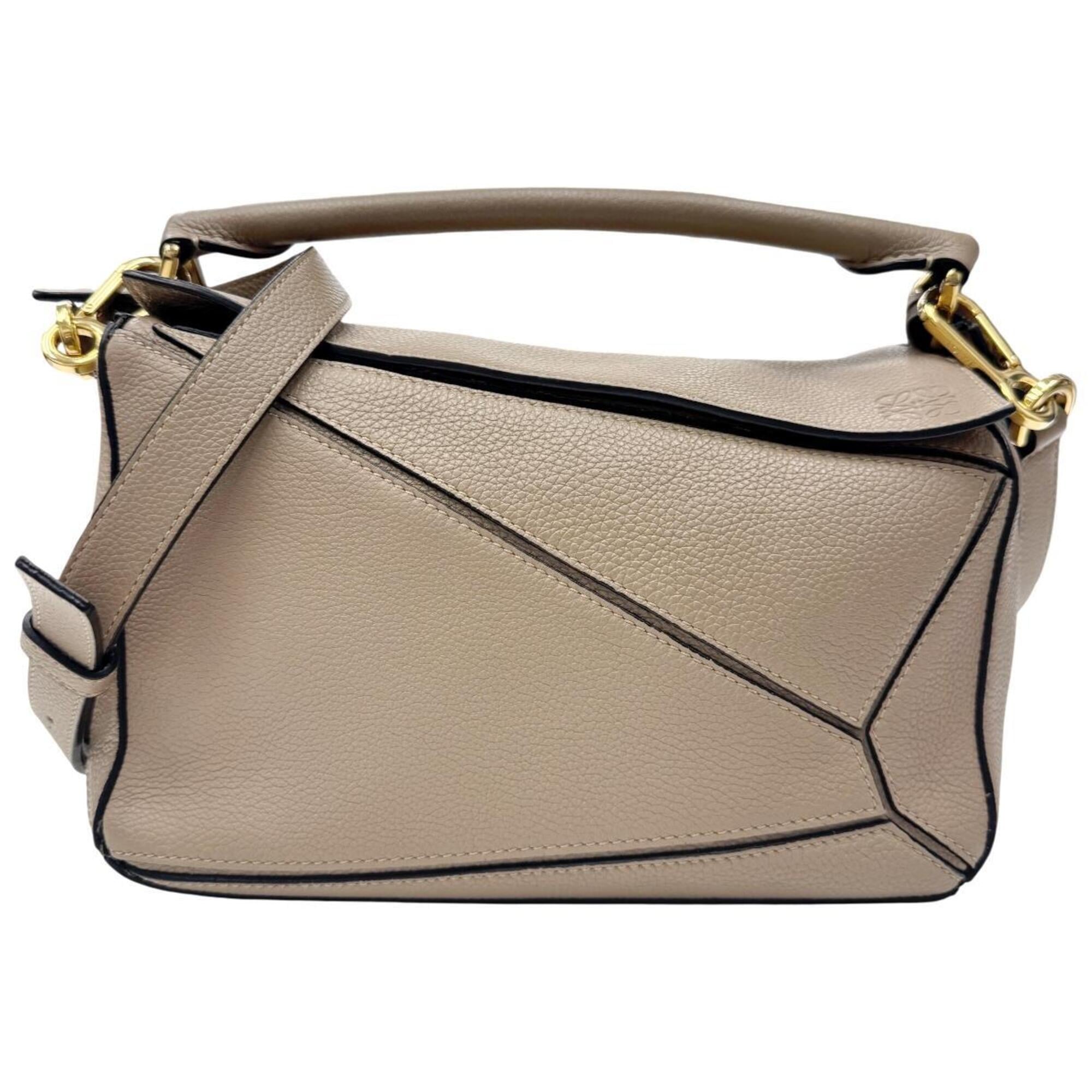 Loewe Grayish Leather Shoulder Bag (Pre-Owned)