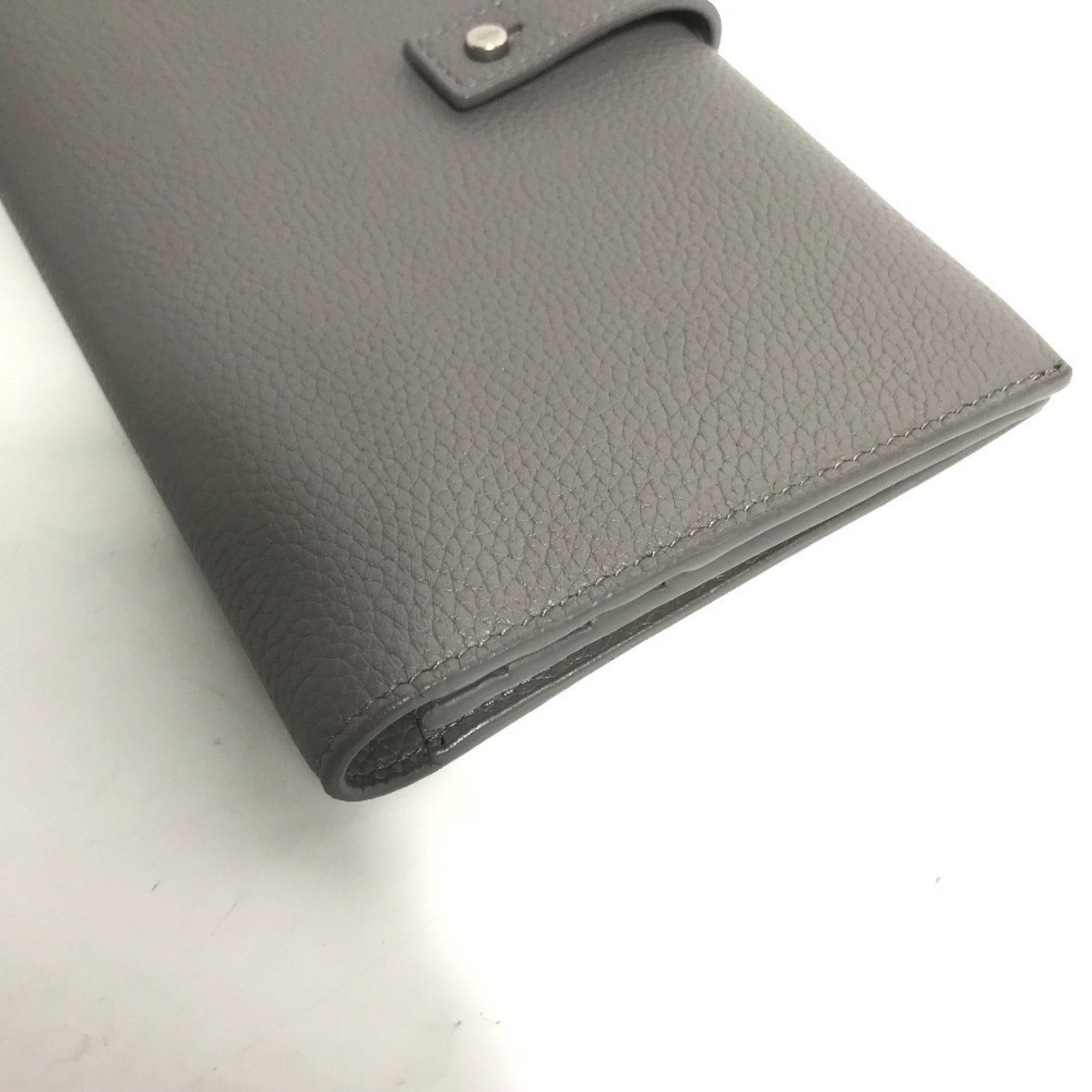 Yves Saint Laurent Gray Leather Long Wallet (Bi-Fold) (Pre-Owned)