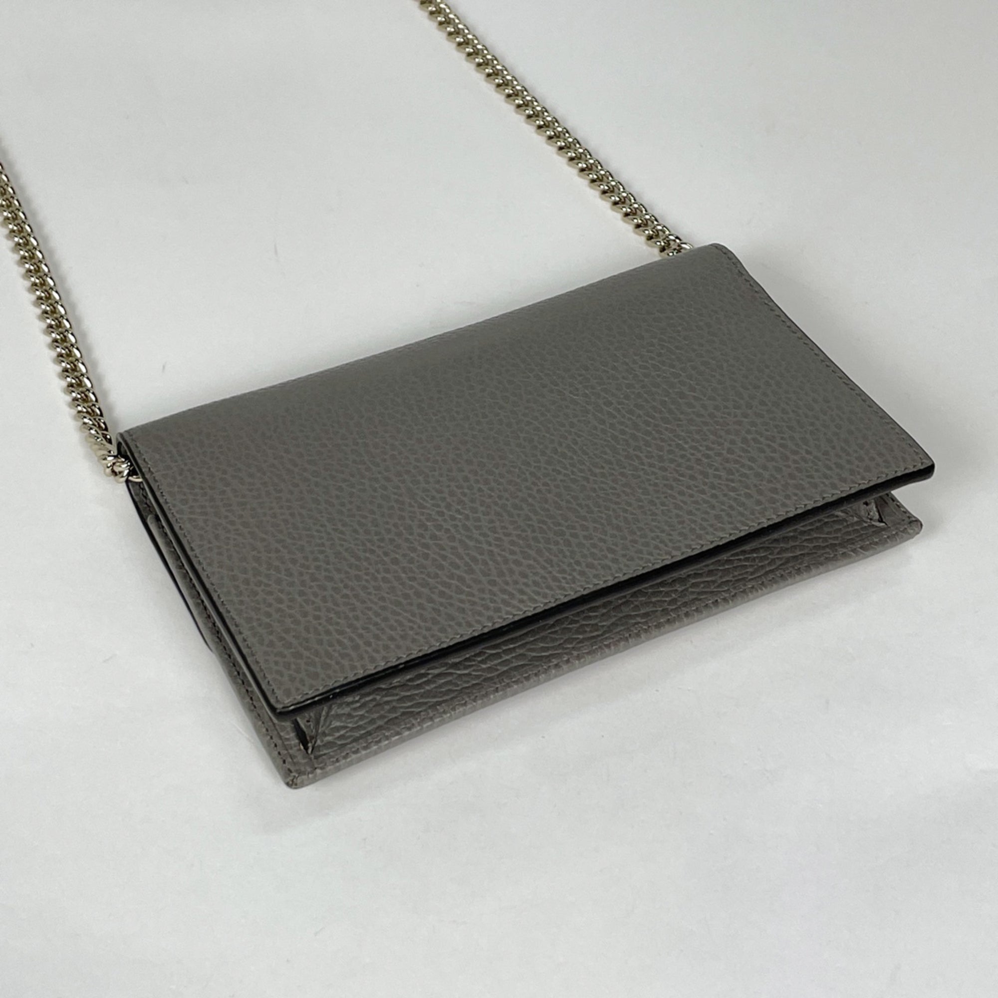 Gucci Gray Leather Chain/Shoulder Wallet (Pre-Owned)