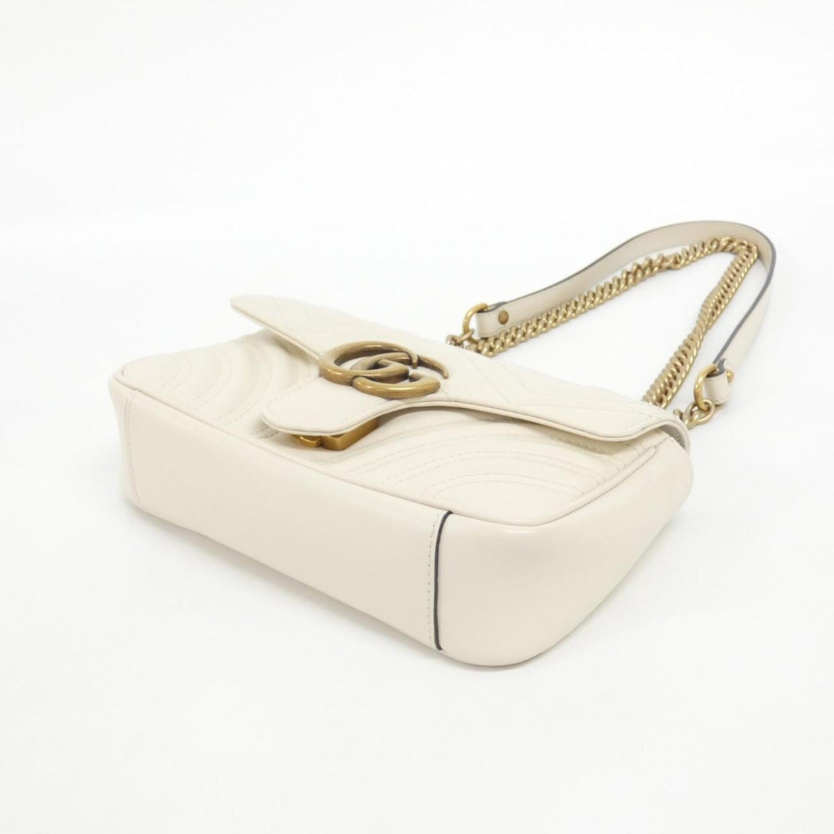 Gucci White Quilting Leather Shoulder Bag (Pre-Owned)