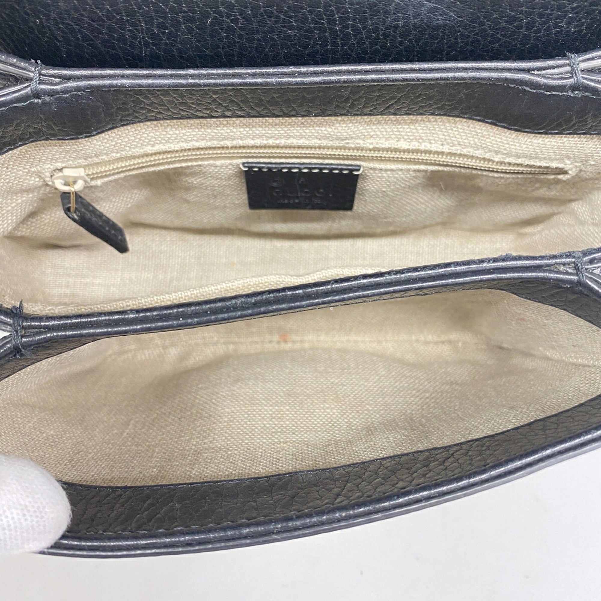 Gucci Black Leather Shoulder Bag (Pre-Owned)