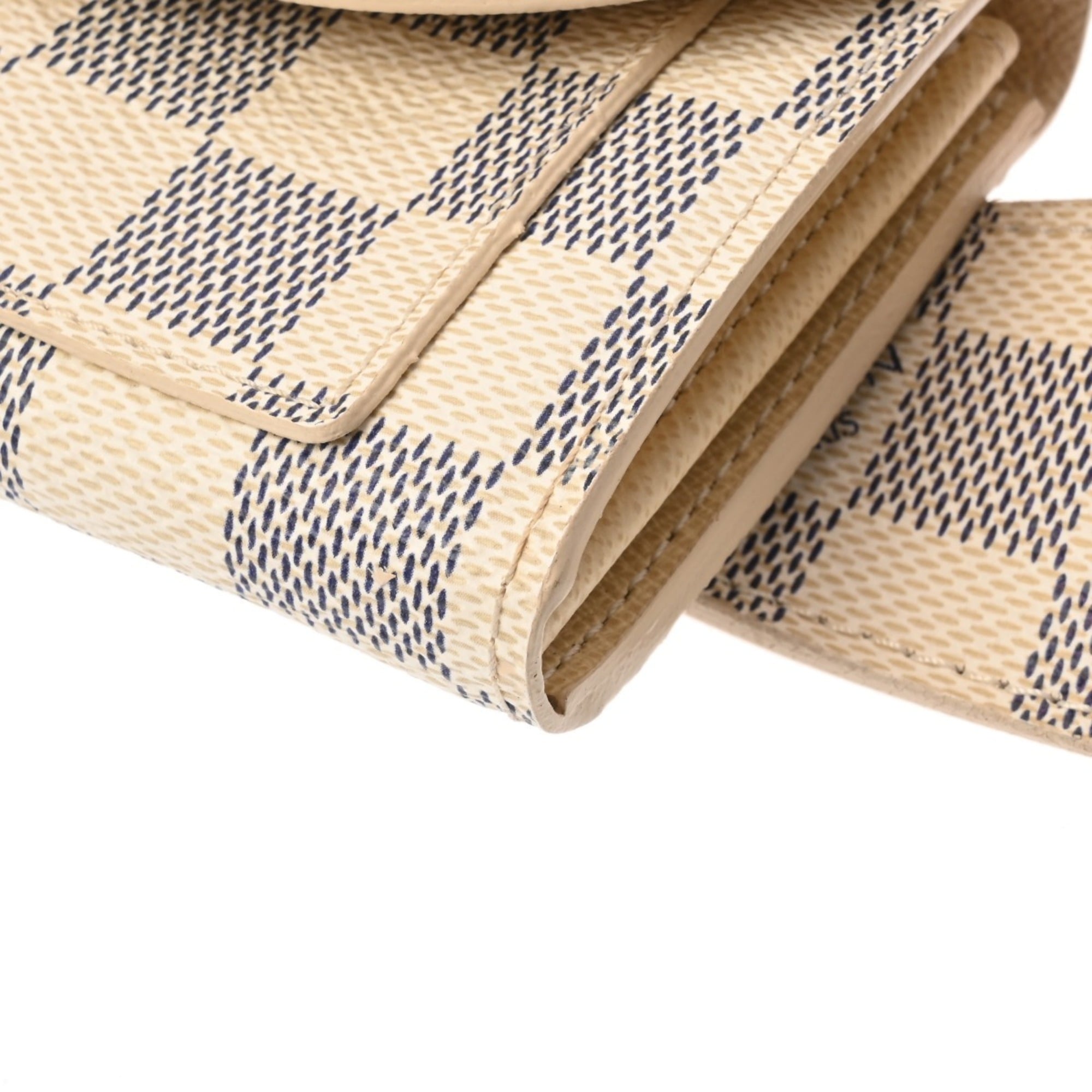 Louis Vuitton White Damier Azur Pochette (Pre-Owned)