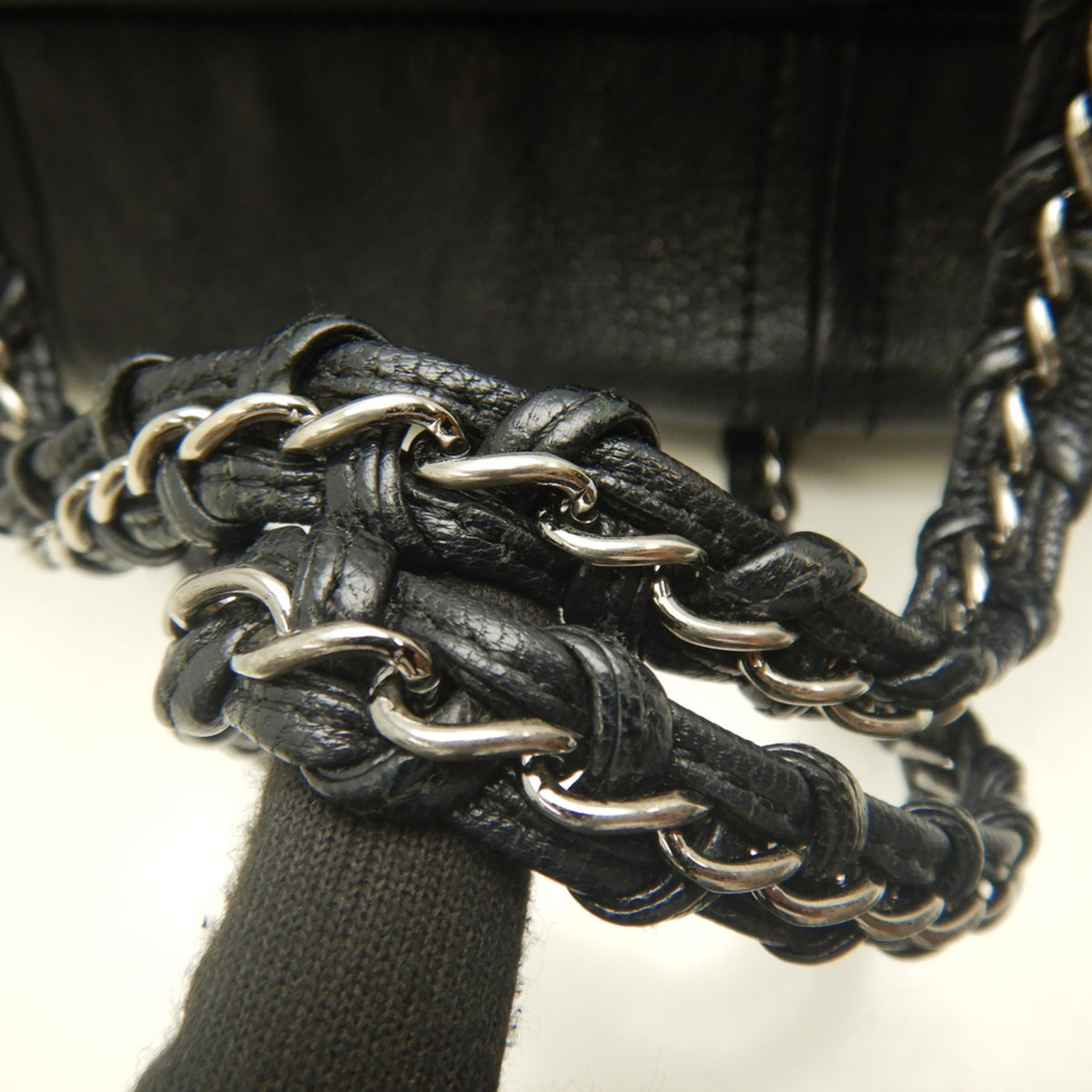 Chanel Black Leather Tote Bag (Pre-Owned)