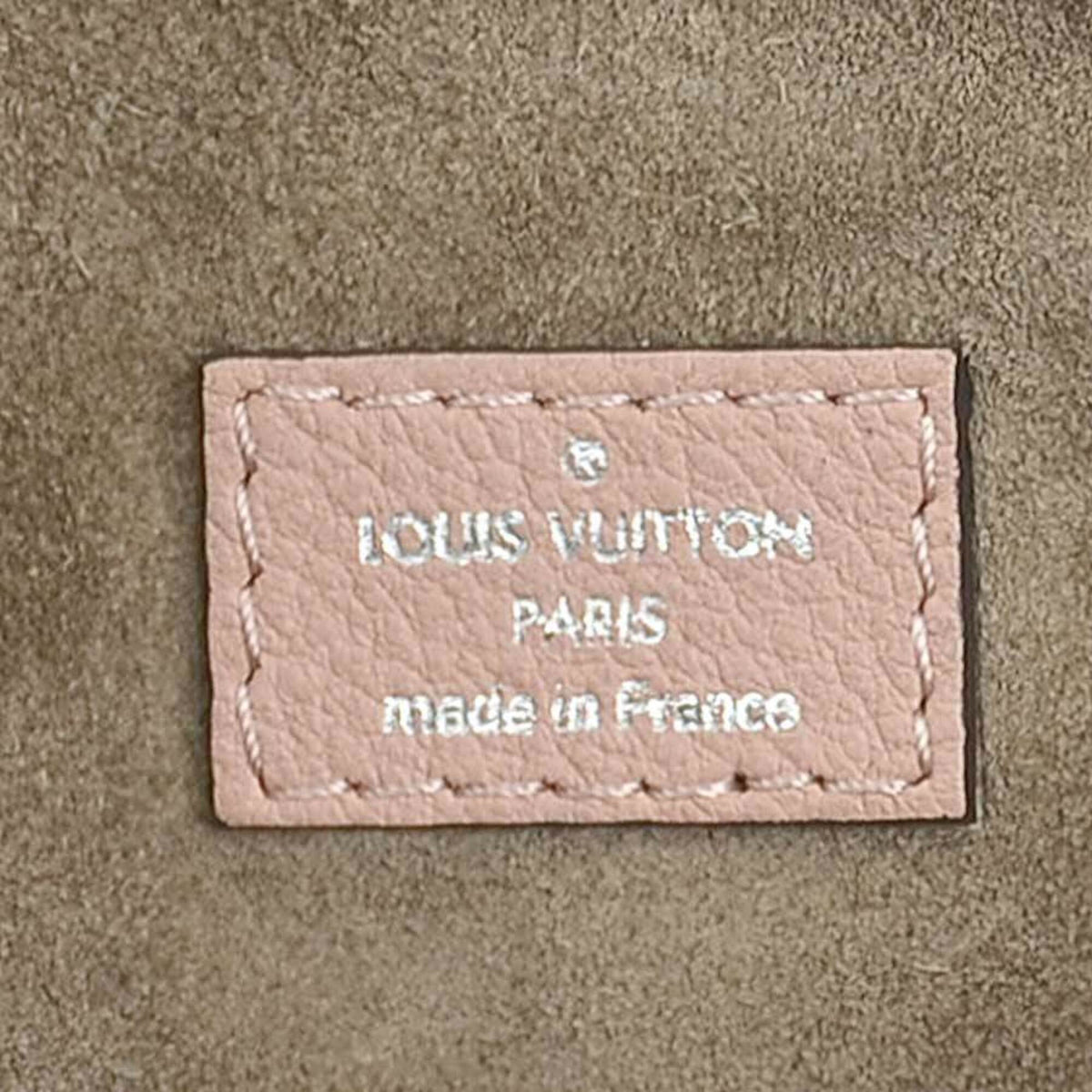 Louis Vuitton Magnolia Leather Handbag Shoulder Bag (Pre-Owned)