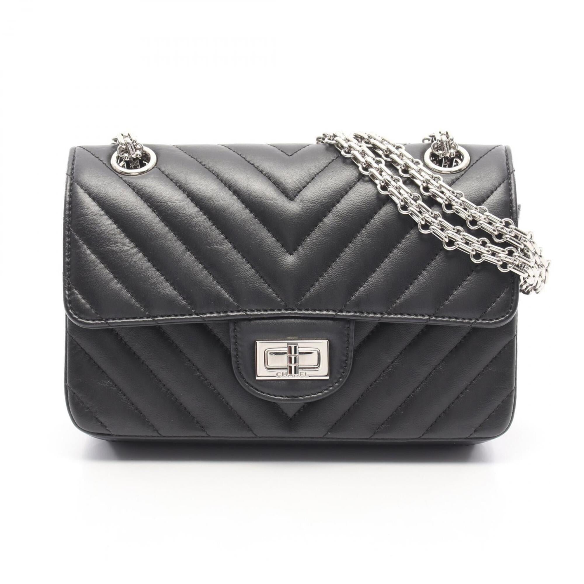 Chanel Black Leather Handbag Shoulder Bag (Pre-Owned)