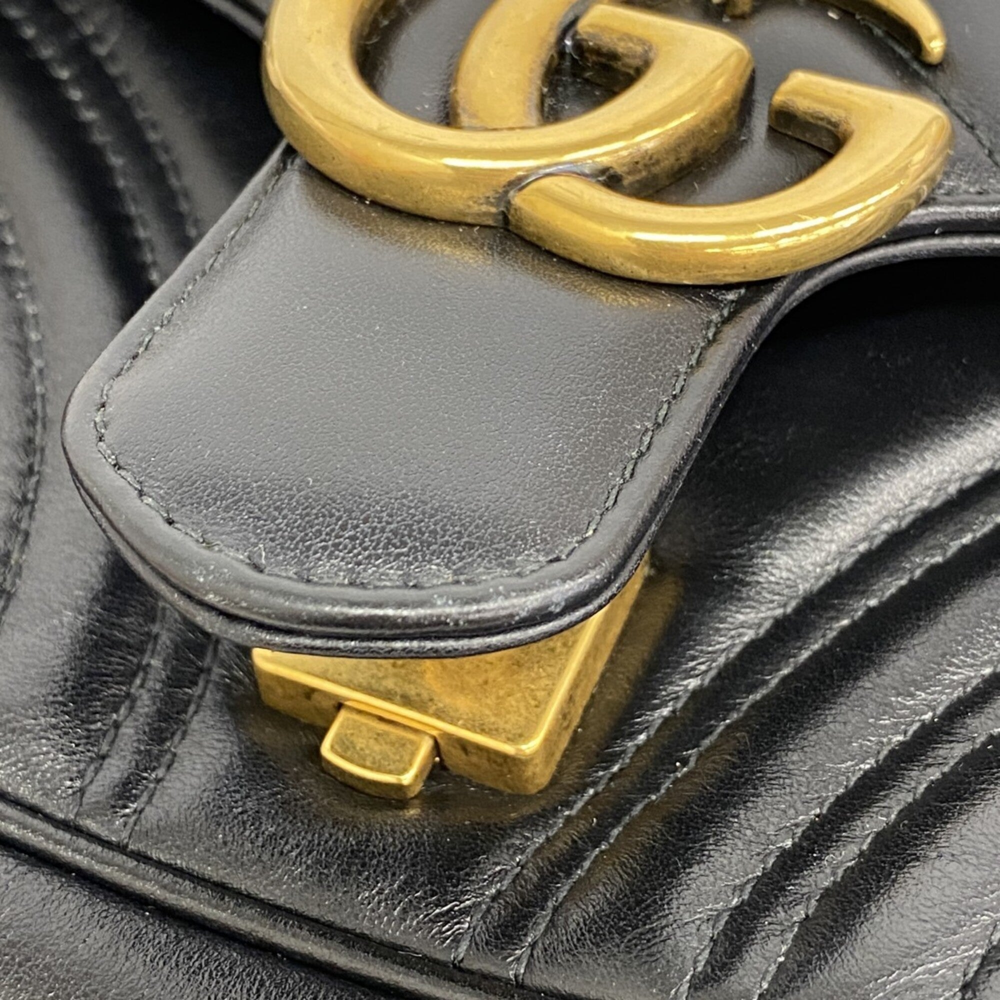Gucci Black Leather Shoulder Bag (Pre-Owned)