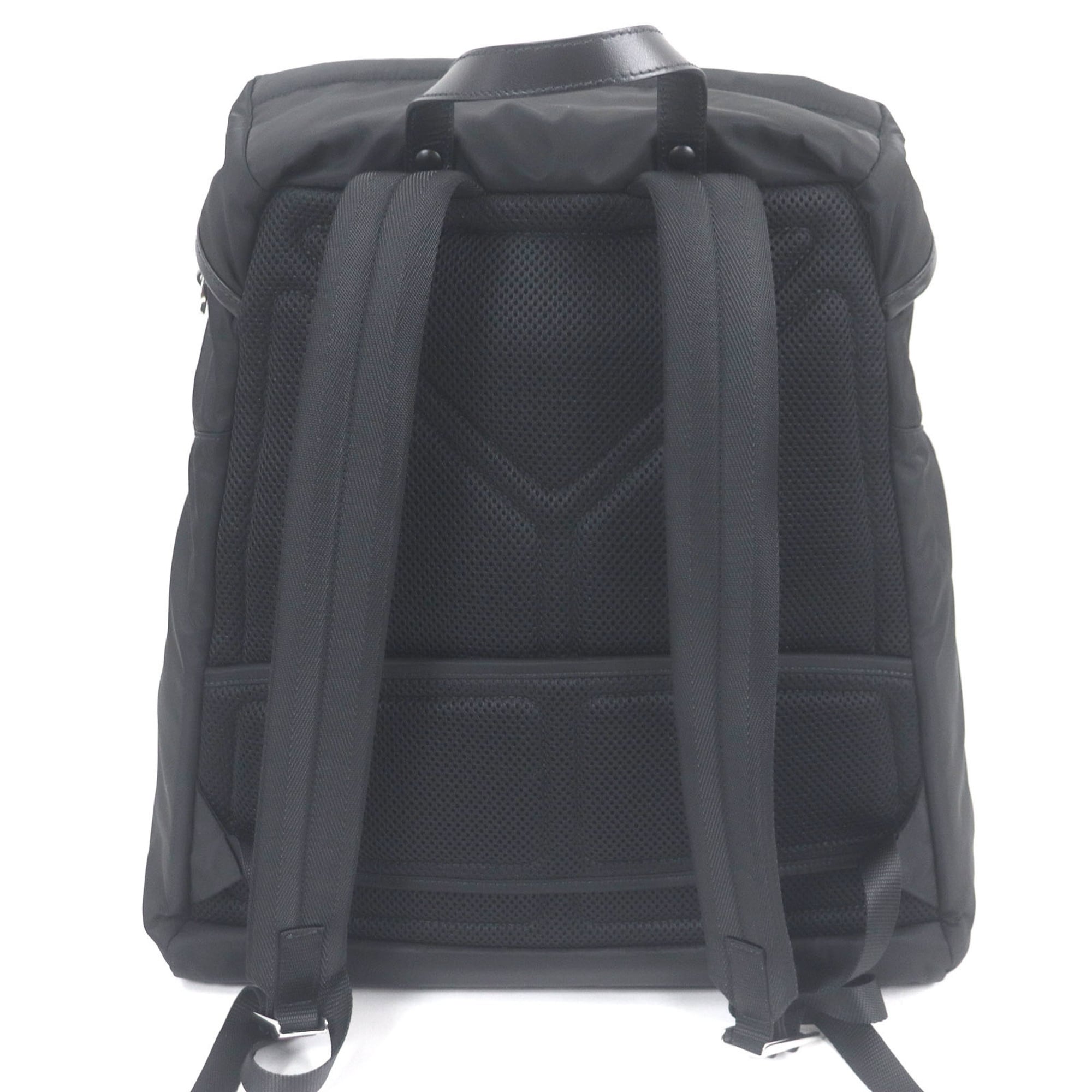 Prada Black Nylon Shoulder Bag (Pre-Owned)