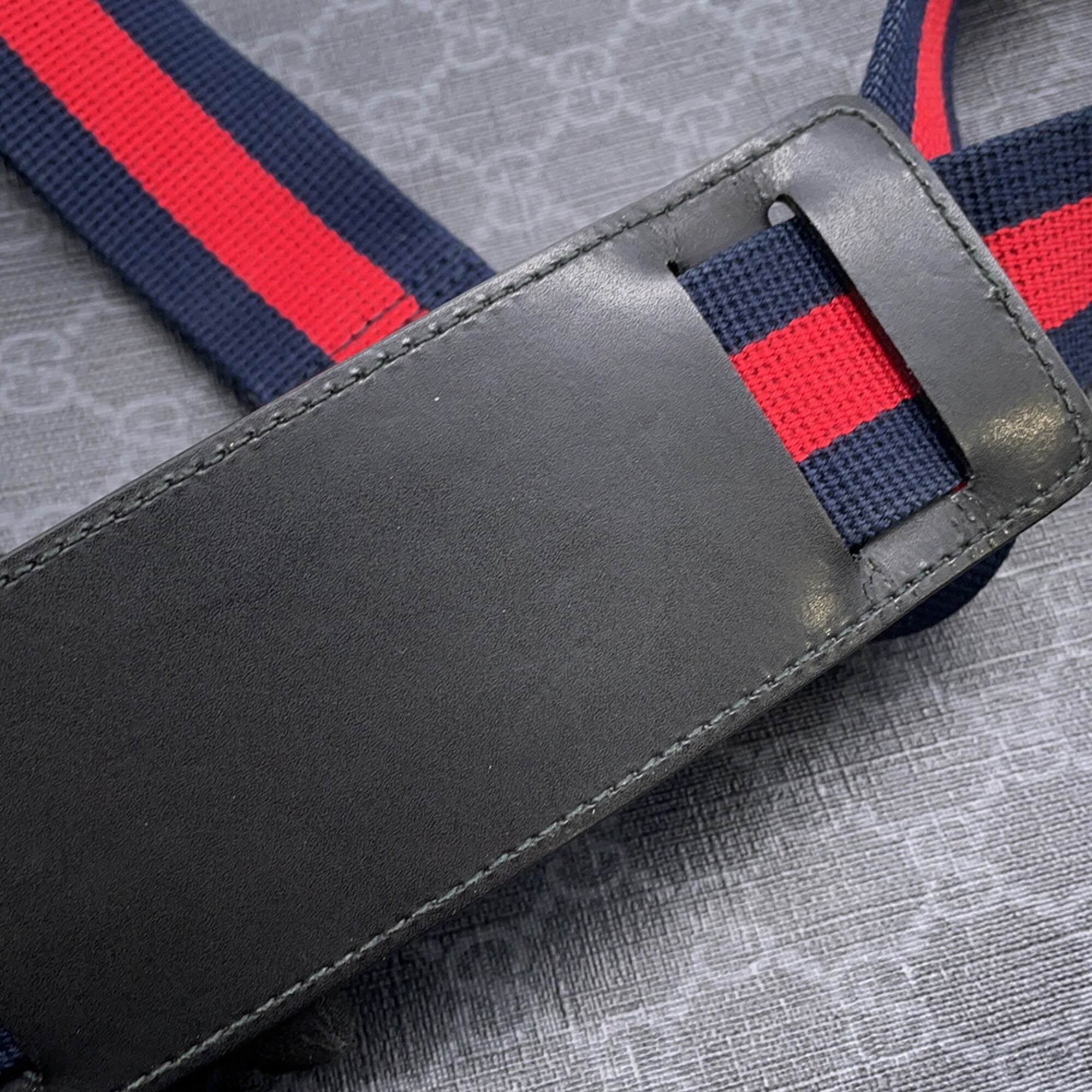 Gucci Black Blue Red Color Pvc Leather Messenger Bag Shoulder Bag (Pre-Owned)
