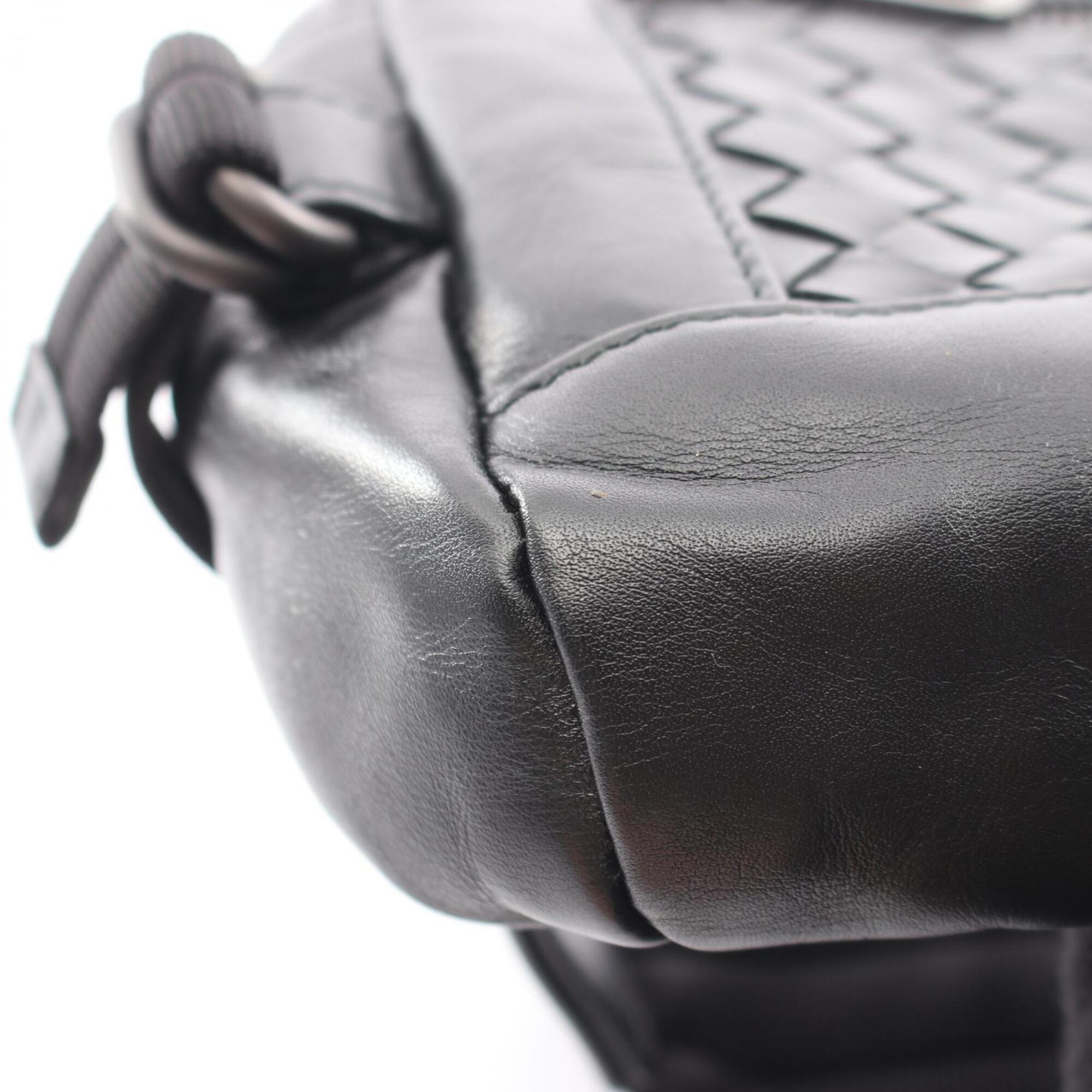 Bottega Veneta Black Leather Fanny Pack Handbag (Pre-Owned)